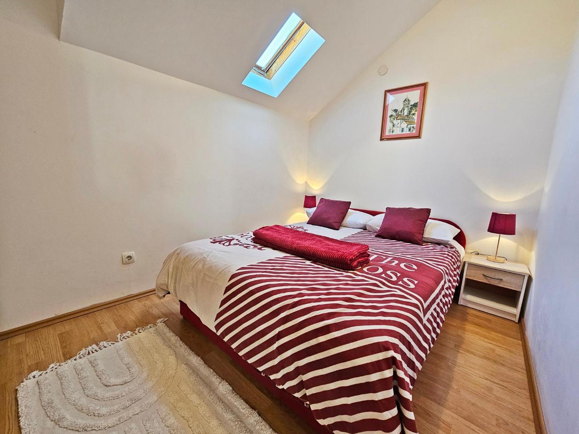 Moni 2 Apartment