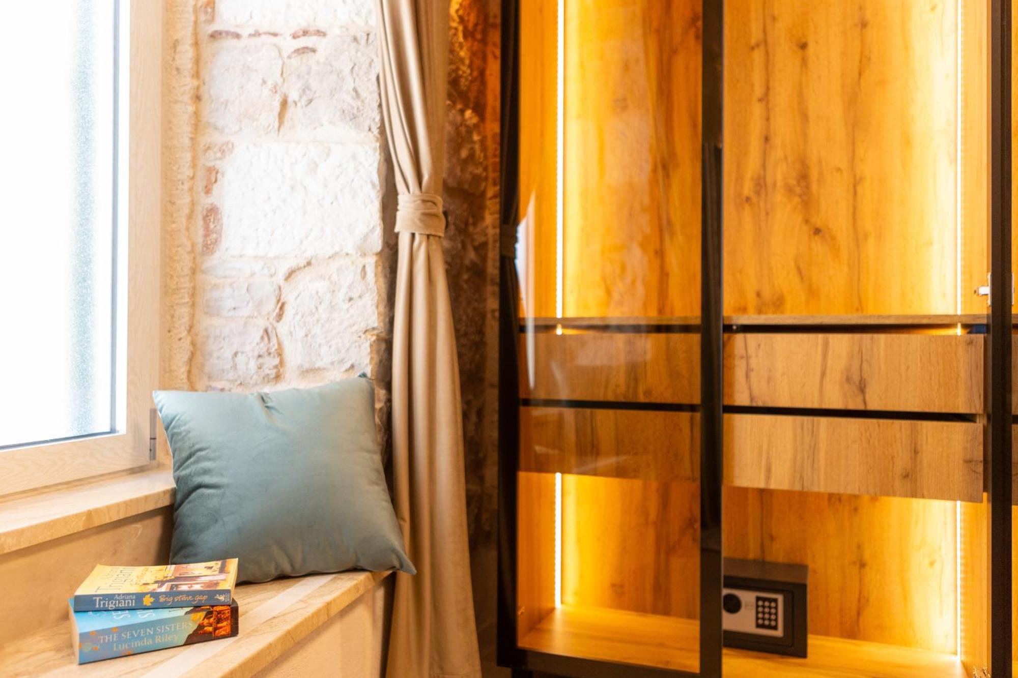 Kamarin Luxury * Split