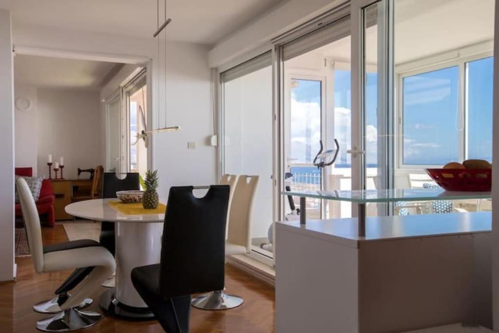 Maia's Apartment