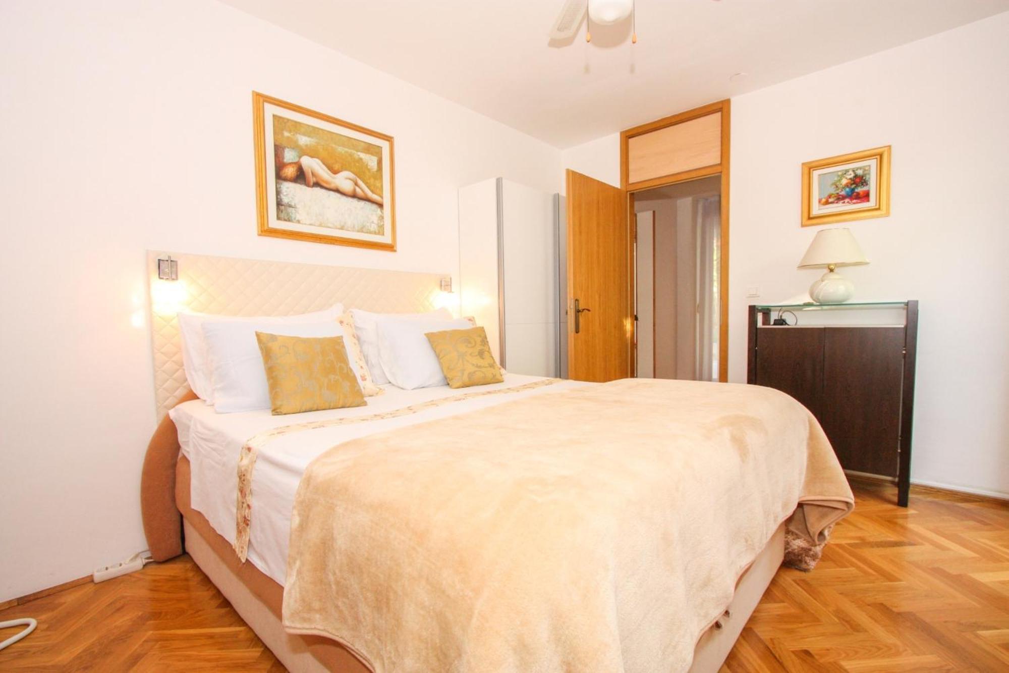 Duplex 3 With Garden And Garage Near To Apartment Split
