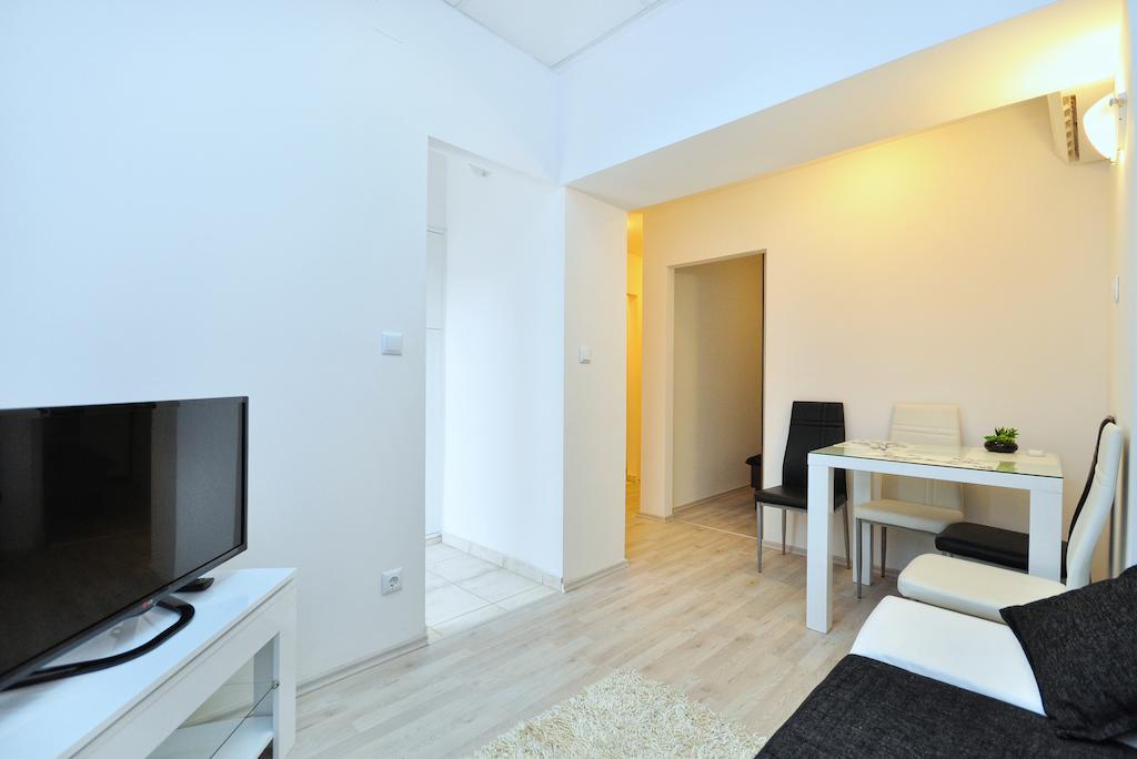 Leko Apartment *