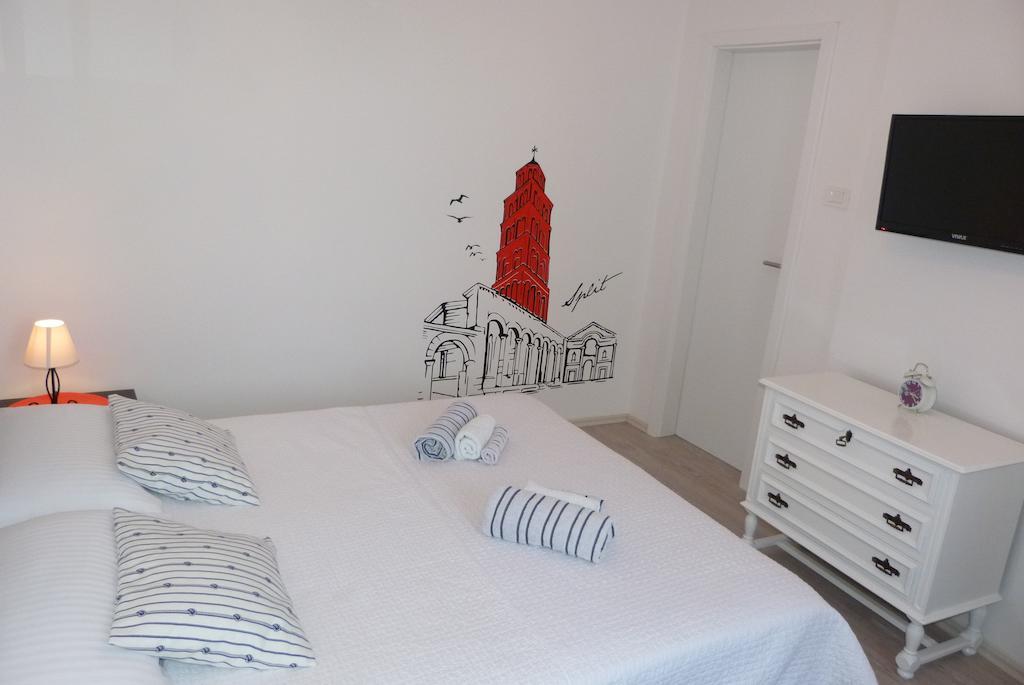 Leta With Parking 3* Split