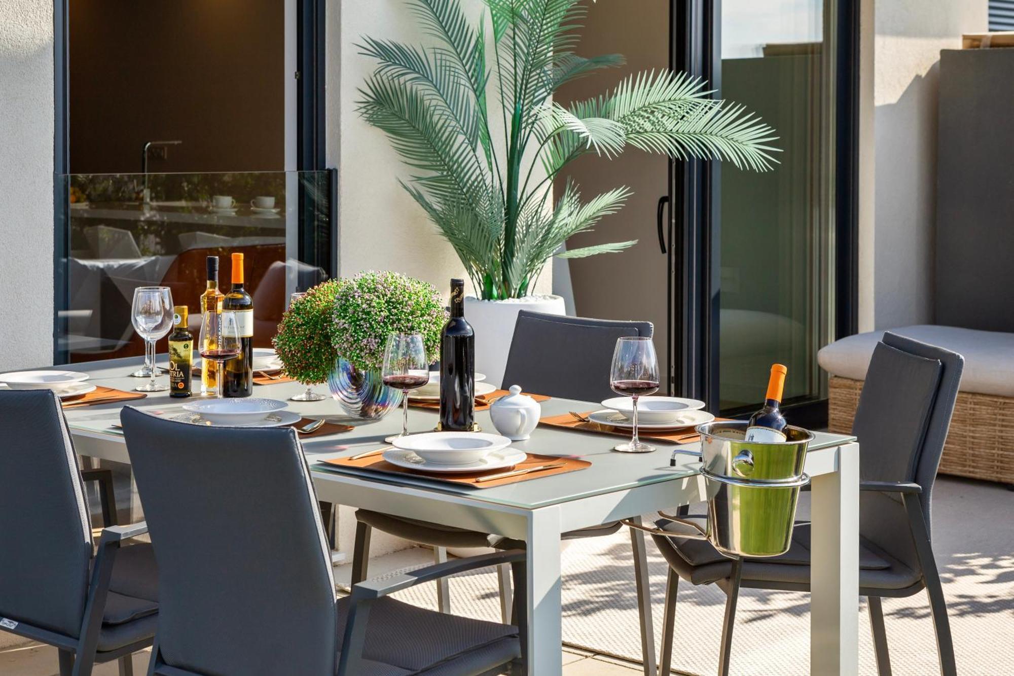 Apartment New Luxury With Private Heated Pool And Amazing Garden With Seaview *