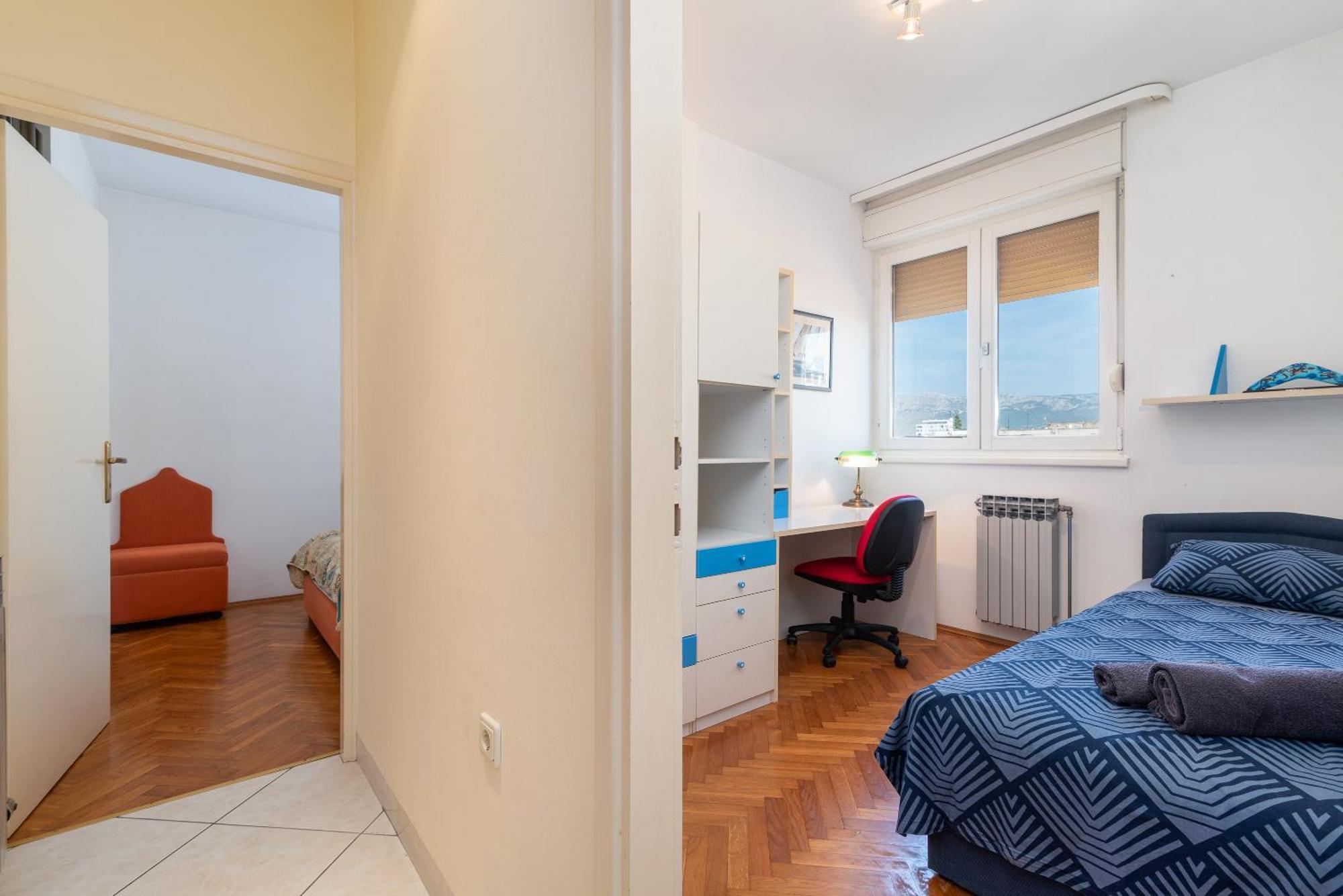 Apartment Luxury Overlooking The *