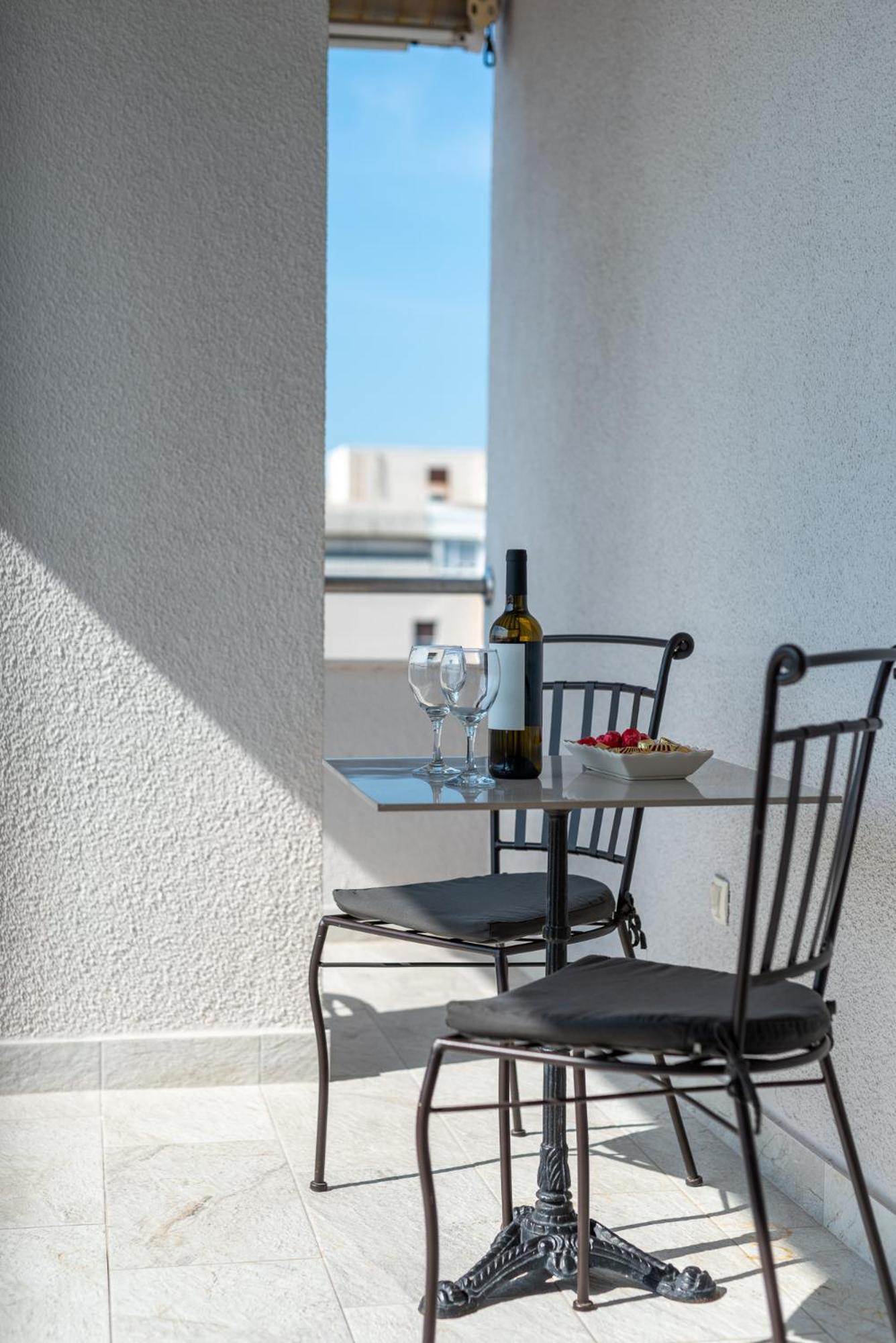 Apartment Luxury Overlooking The