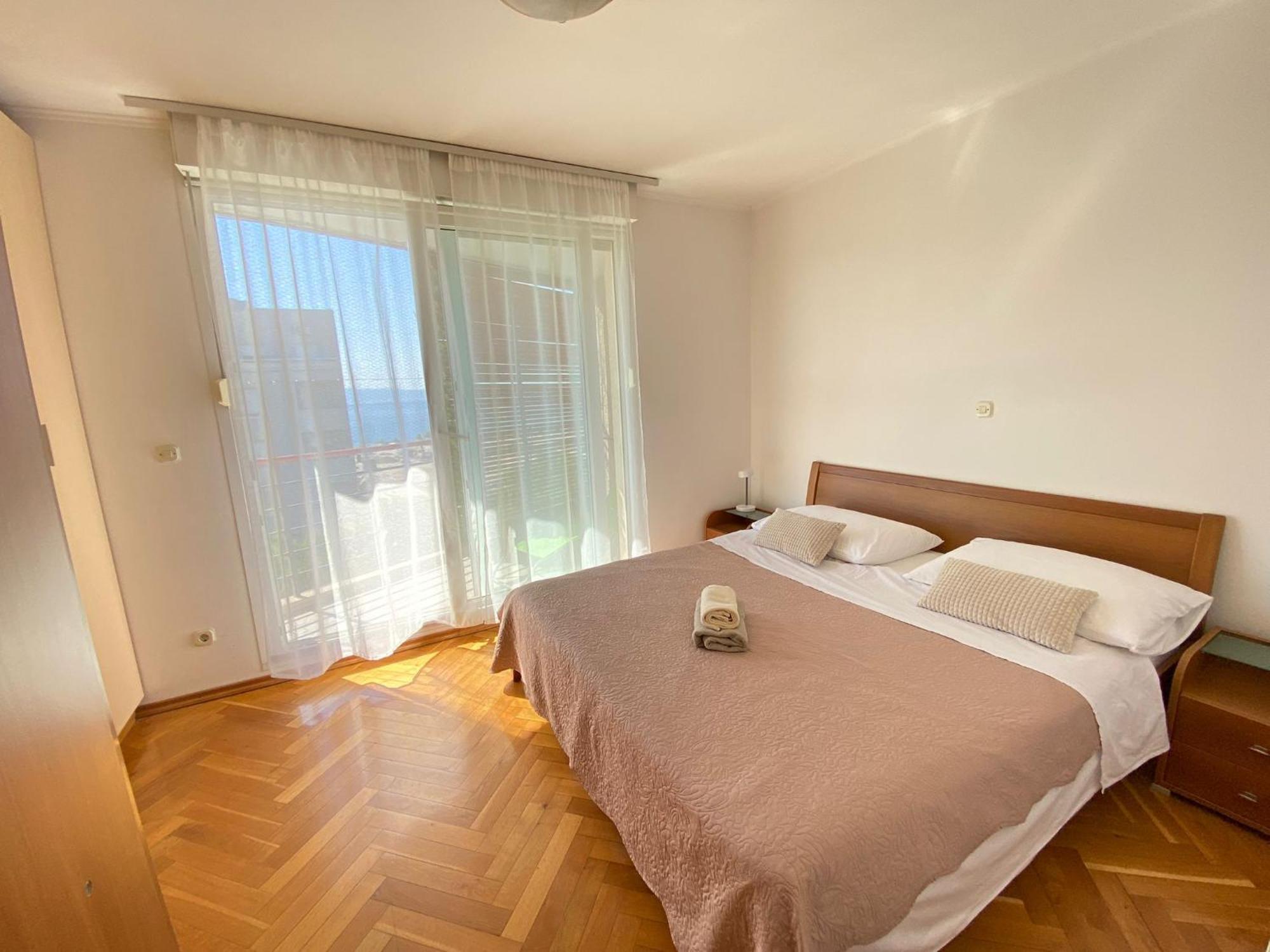 Loni Appartement *