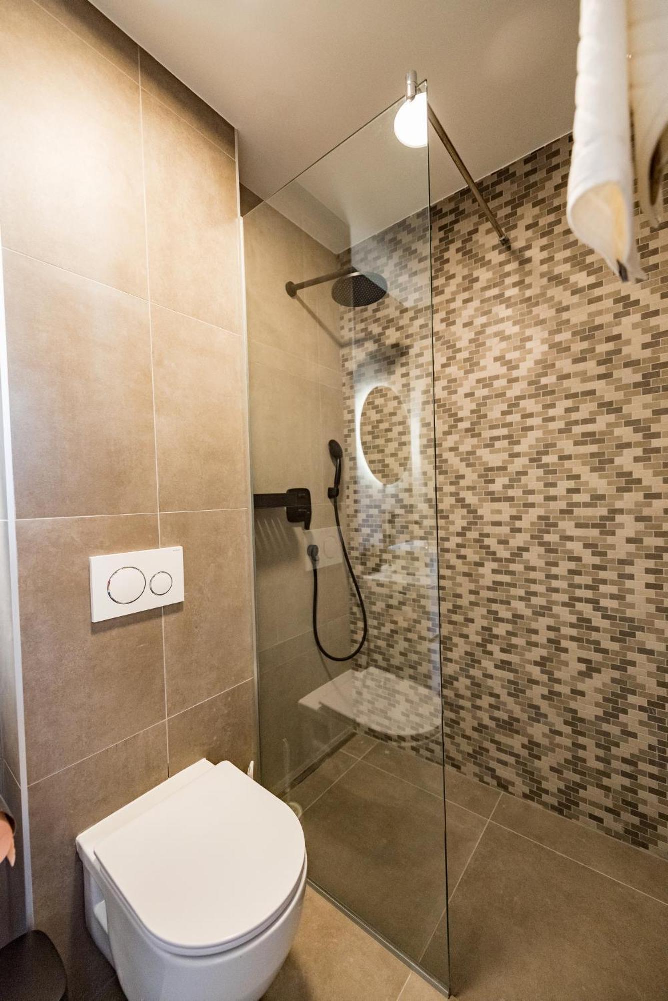 Apartman Penthouse With View In Center Split