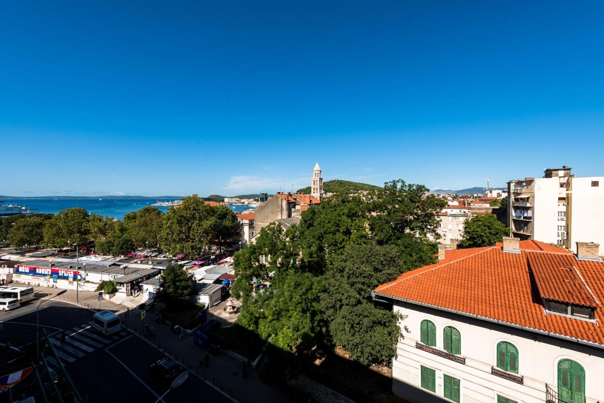 Apartman Penthouse With View In Center