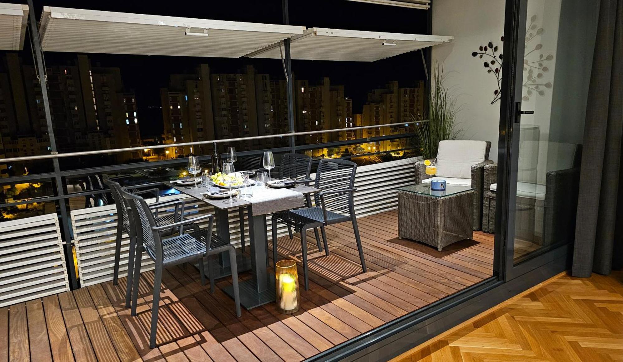 Apartman Bob Luxury Design & Sea View Split