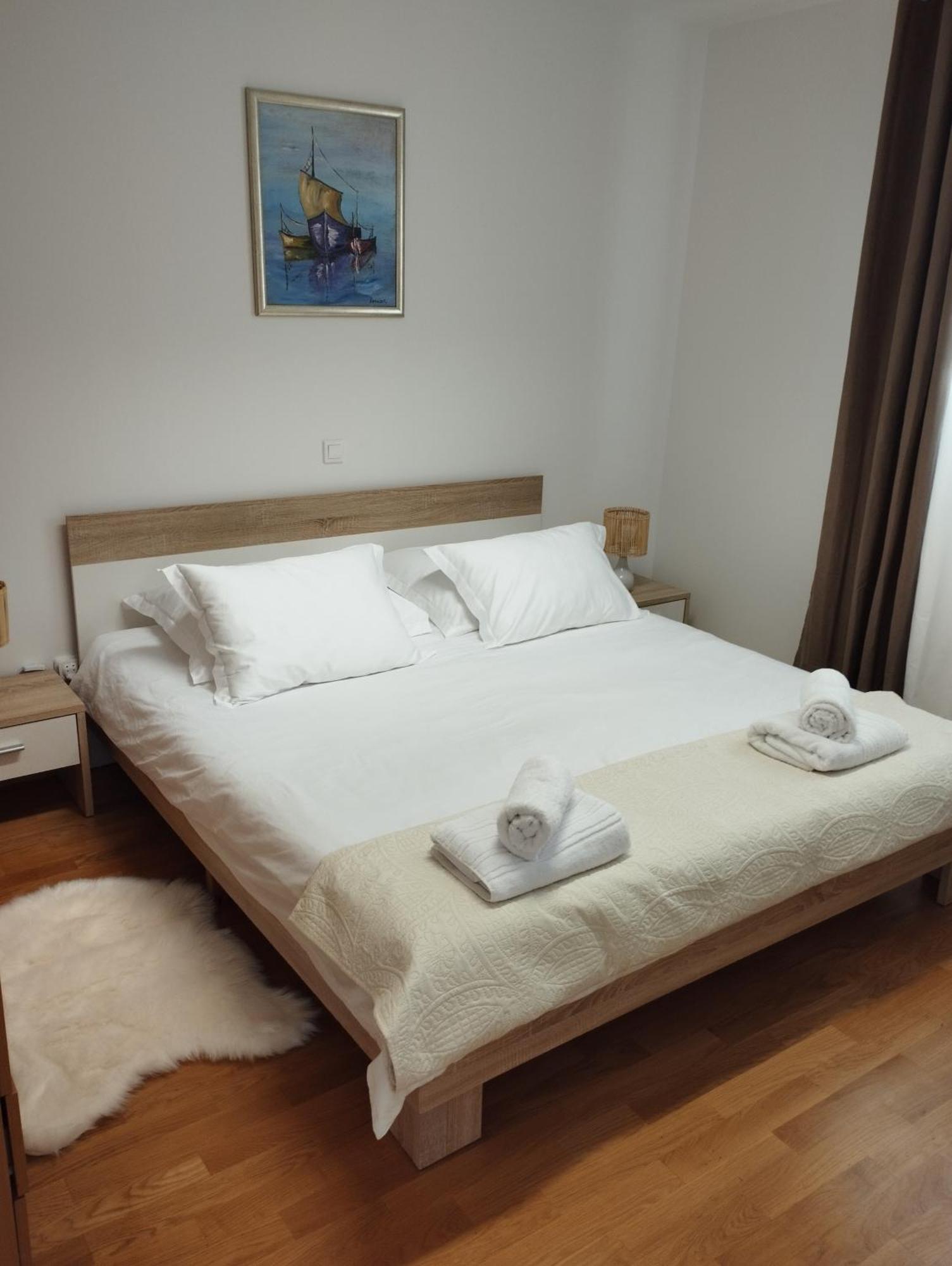 Apartment Bella Vista - Cozy With Easy Check-in And Free Parking