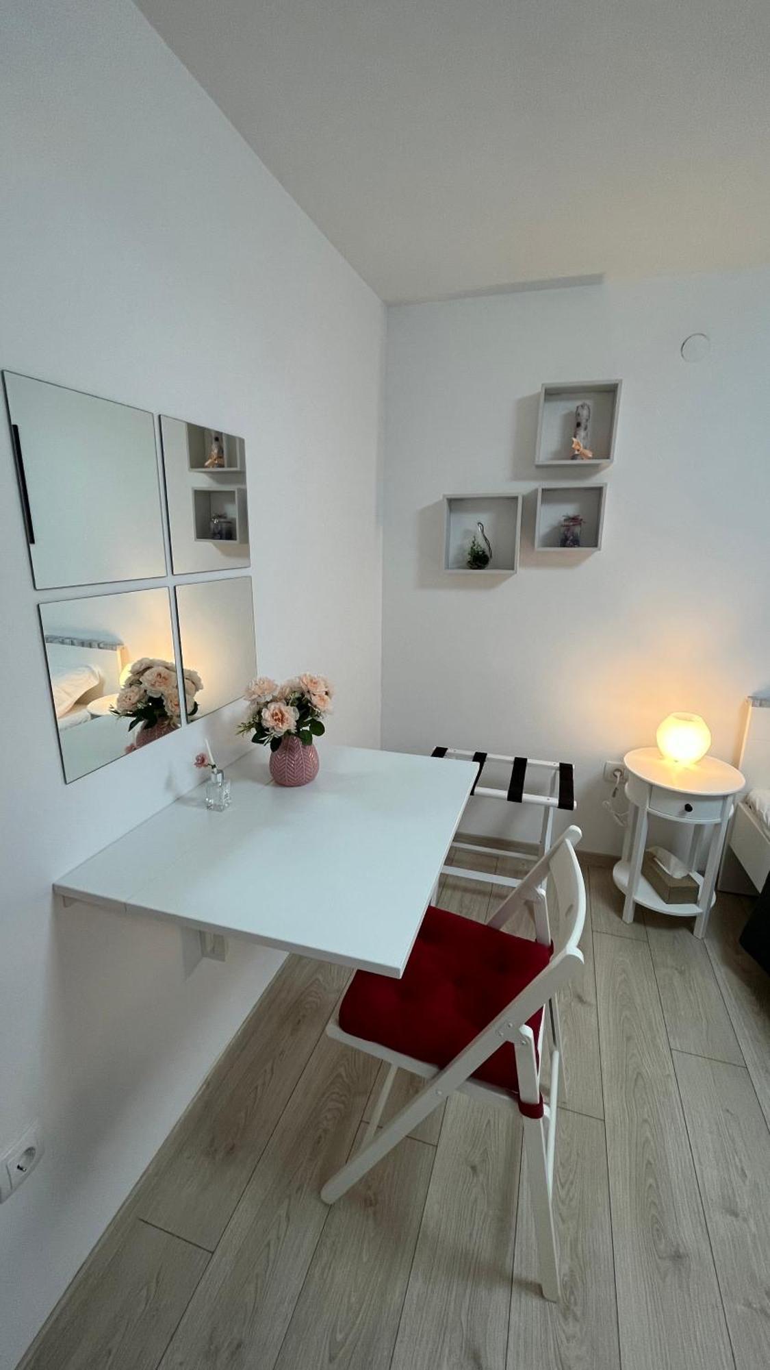 Lalica Apartment *