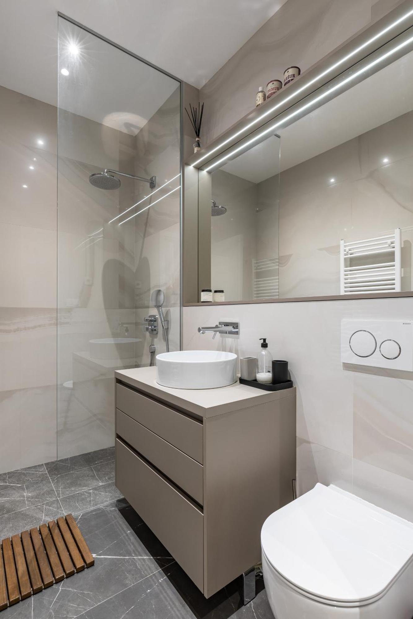 Apartment Eva Luxury Two Bedrooms & Bacvice Split