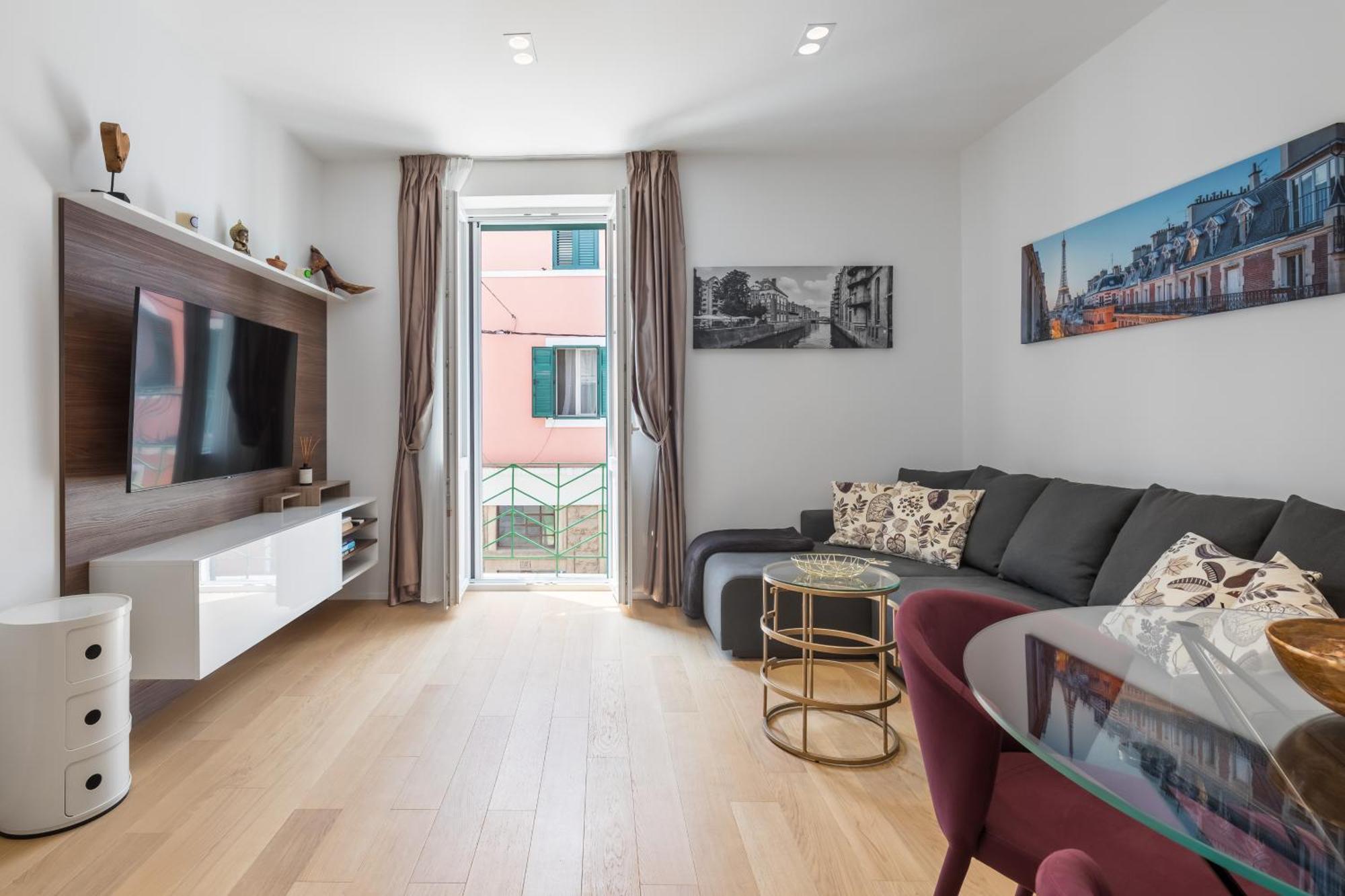 Eva Luxury Two Bedrooms & Bacvice Apartment Split