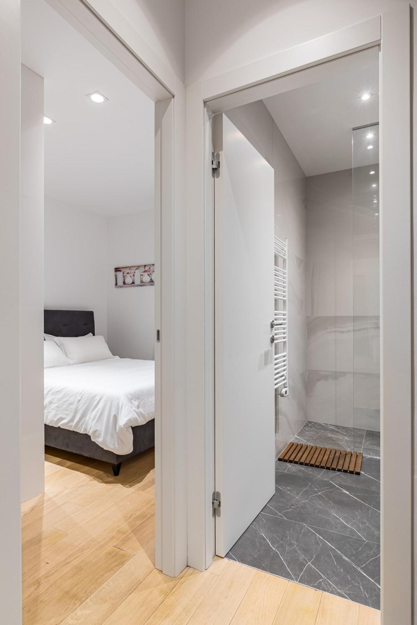 Eva Luxury Two Bedrooms & Bacvice