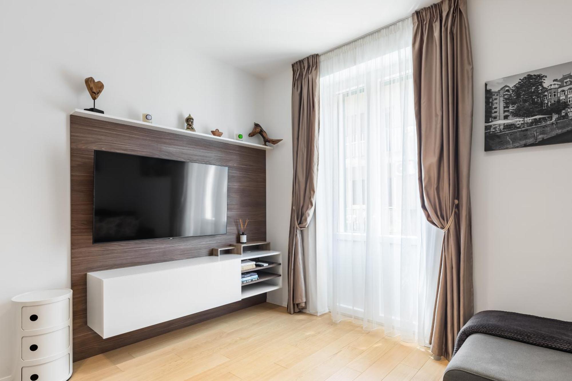 Apartment Eva Luxury Two Bedrooms & Bacvice *