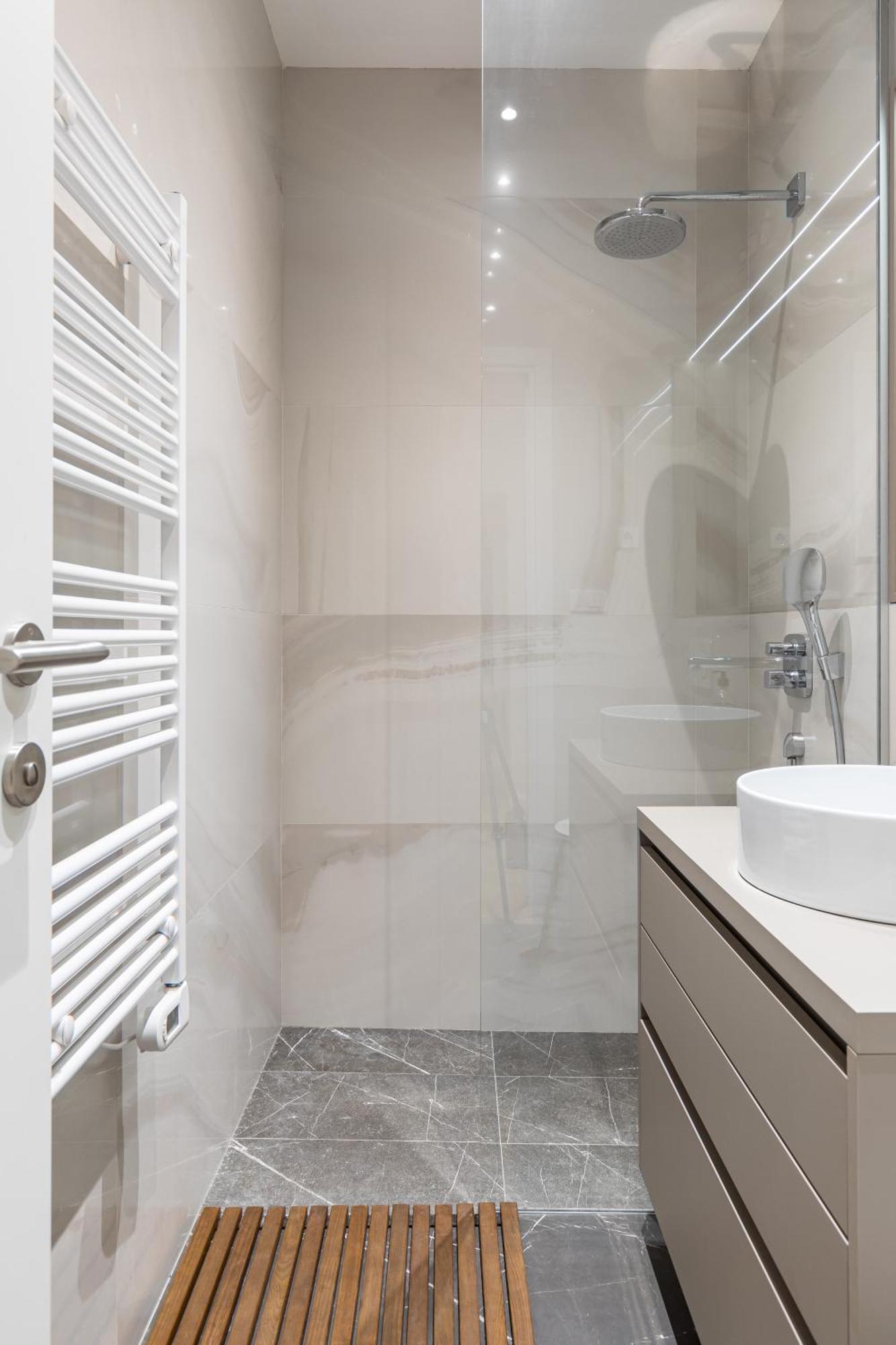 Apartment Eva Luxury Two Bedrooms & Bacvice