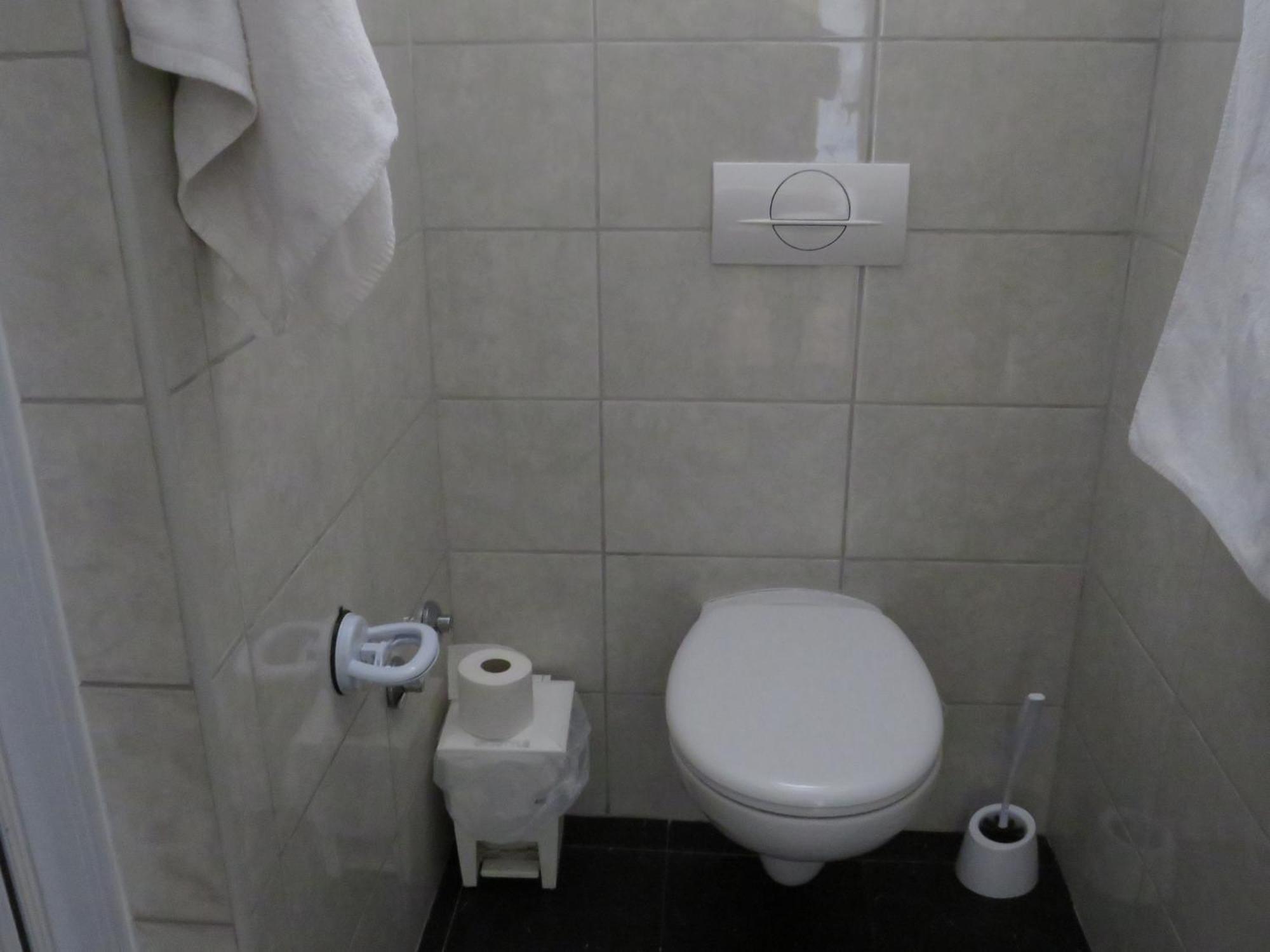 1-2 Apartamento *