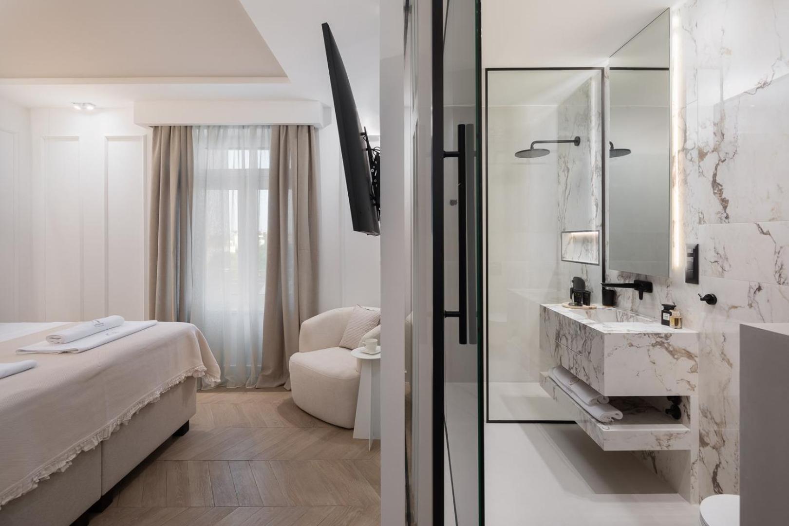 Luxury Le Prestige Few Minutes From Split's Iconic Waterfront