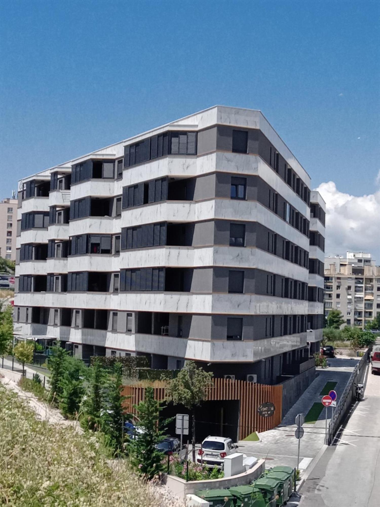 Nina Apartment
