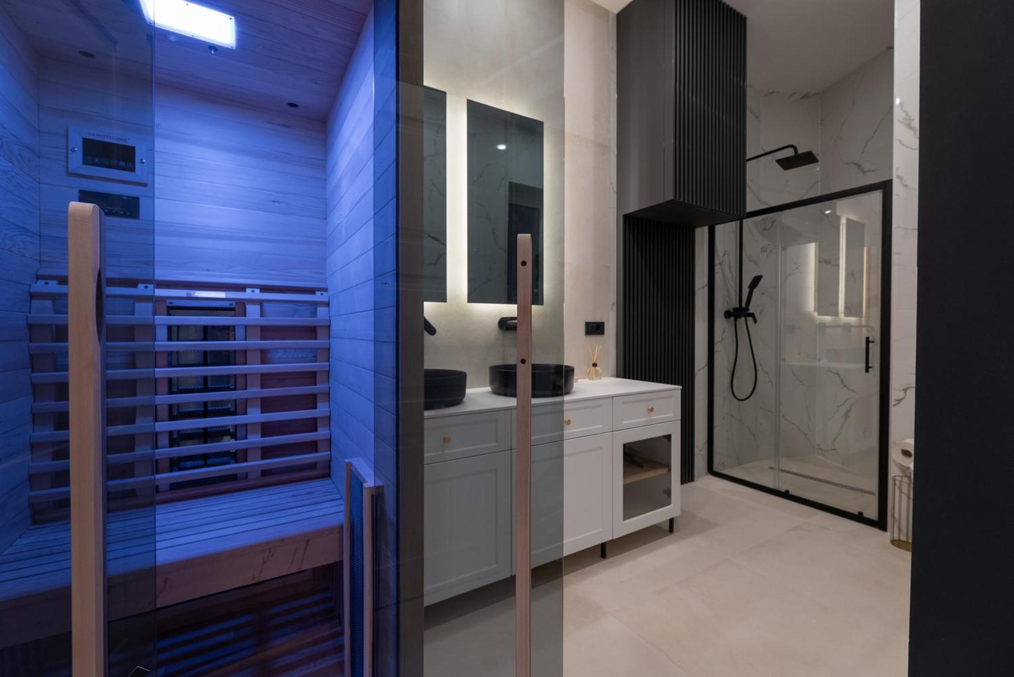Lusso With Sea View Apartment