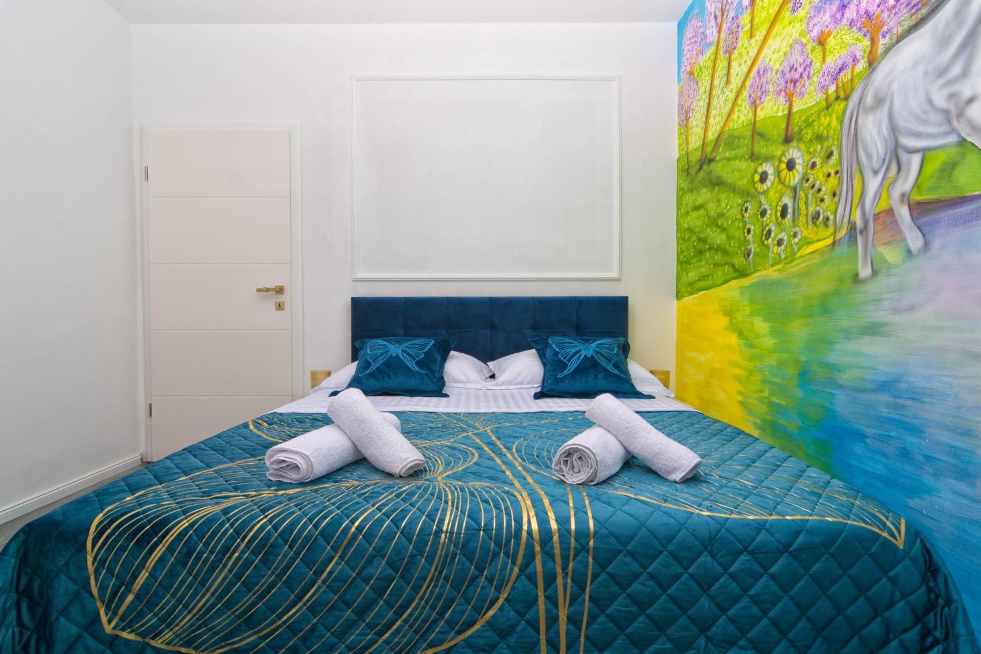 Anachi Apartment Split