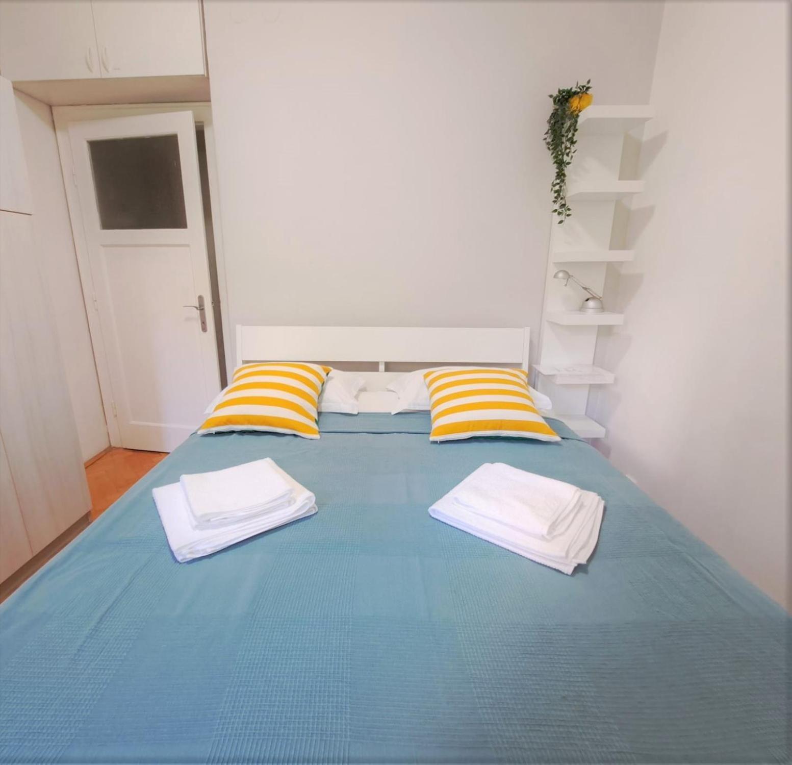 Emaus Garden - Center & 2 Bth Apartman *
