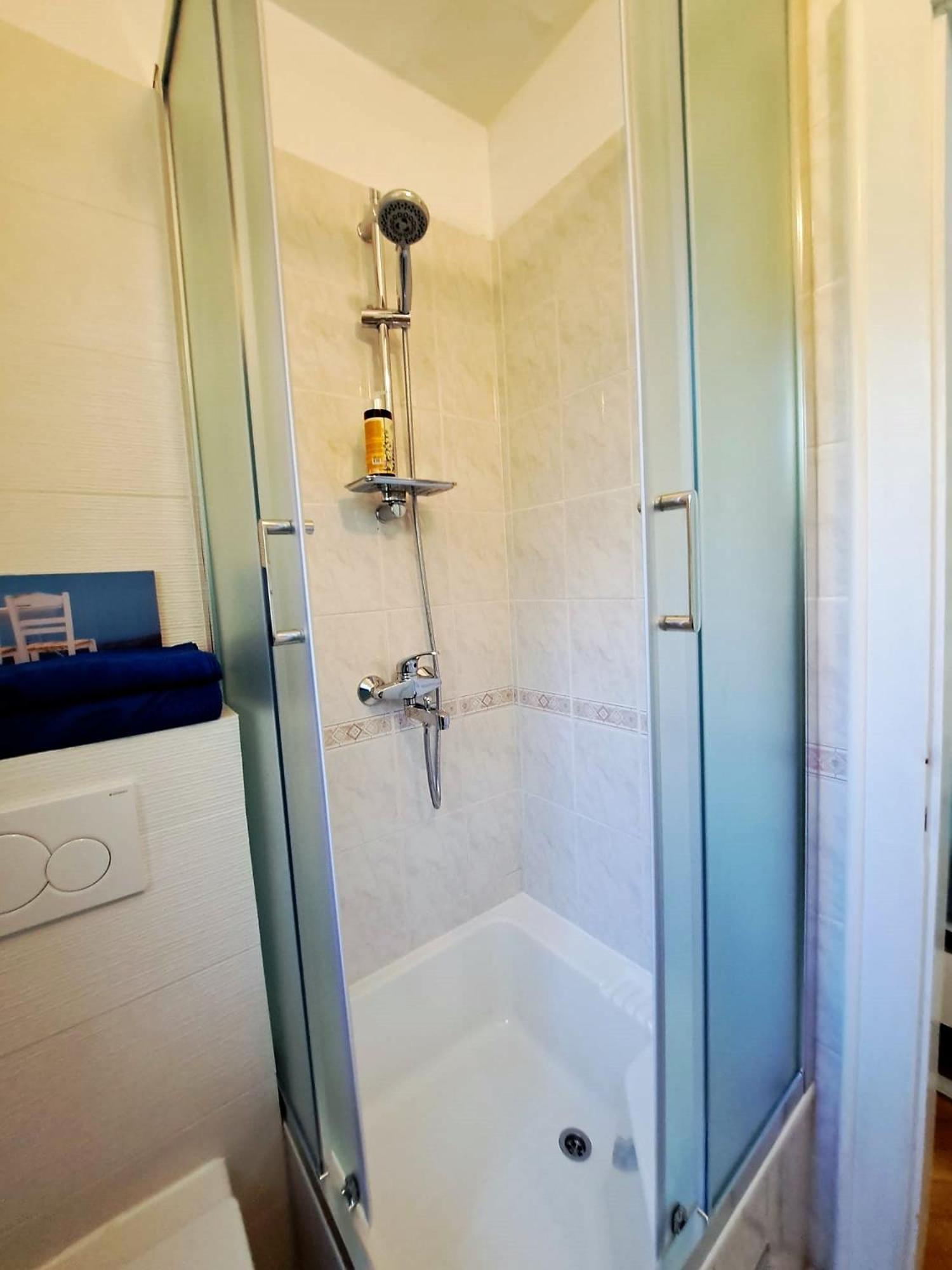 Emaus Garden - Center & 2 Bth Apartman