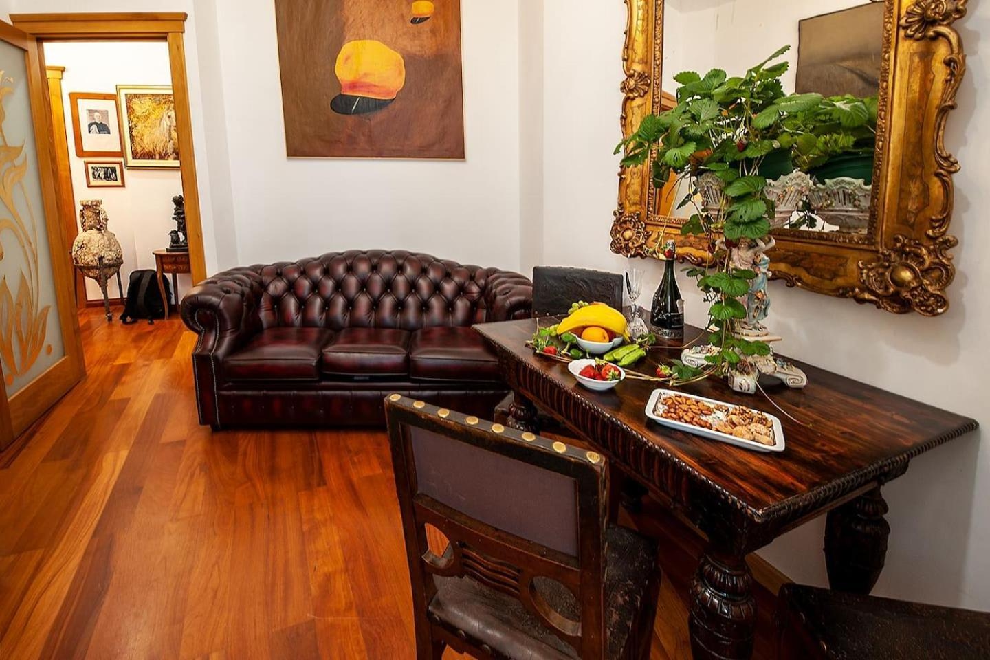 Royal Heritage In Center Appartement