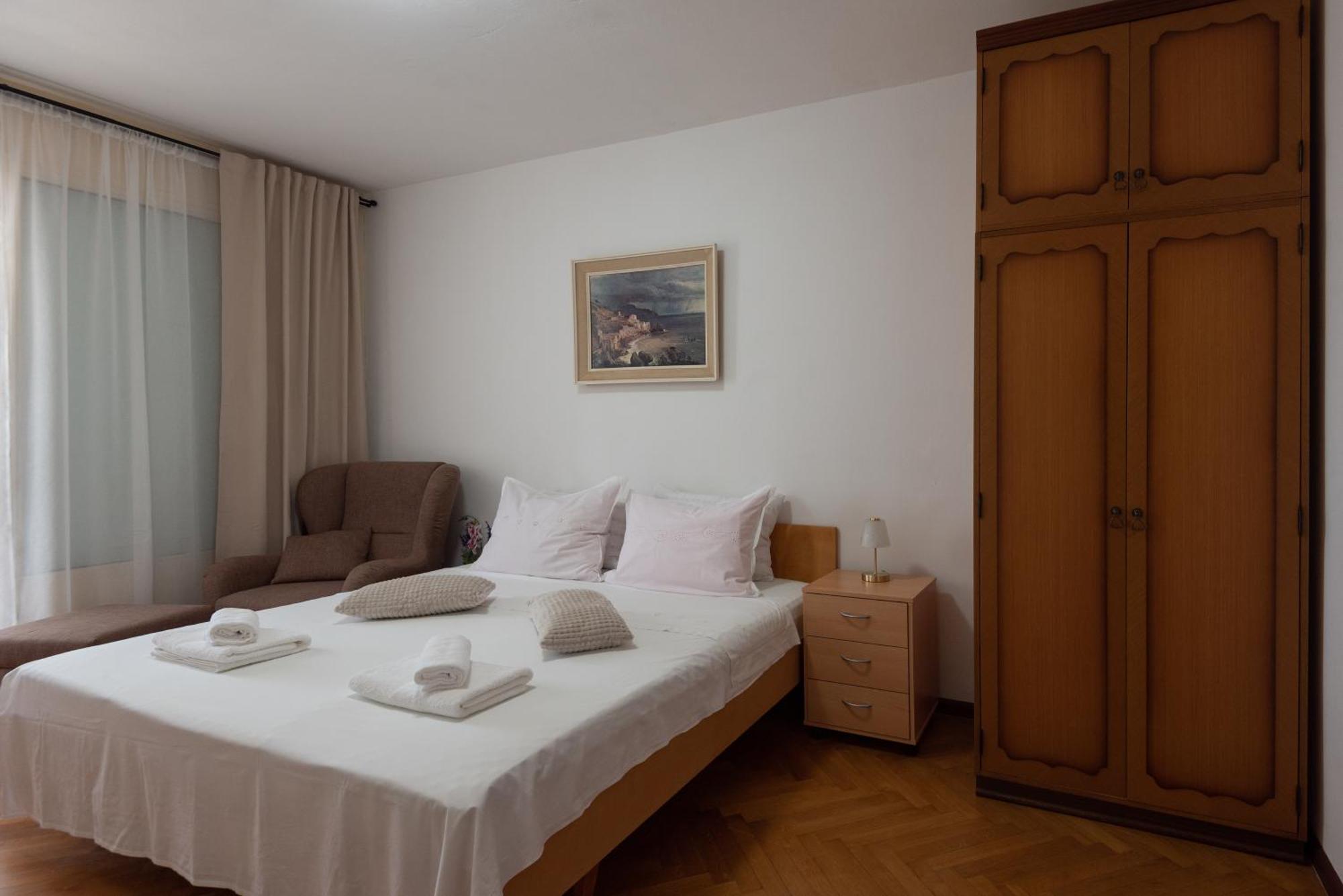 Apartman Sunnyrose - Walking Distance From Znjan - Free Public Parking - Huge Balcony Split