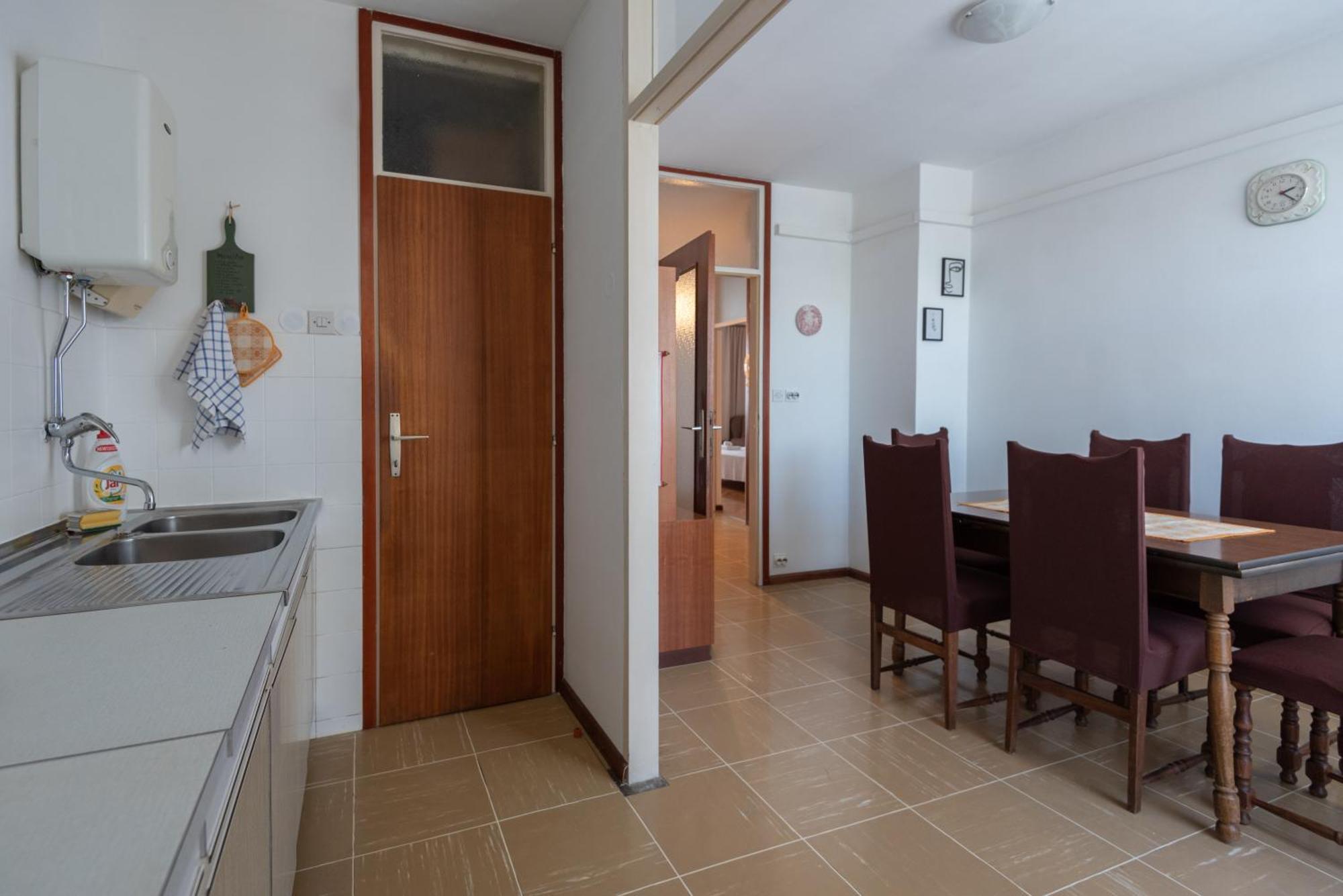 Sunnyrose - Walking Distance From Znjan - Free Public Parking - Huge Balcony Split