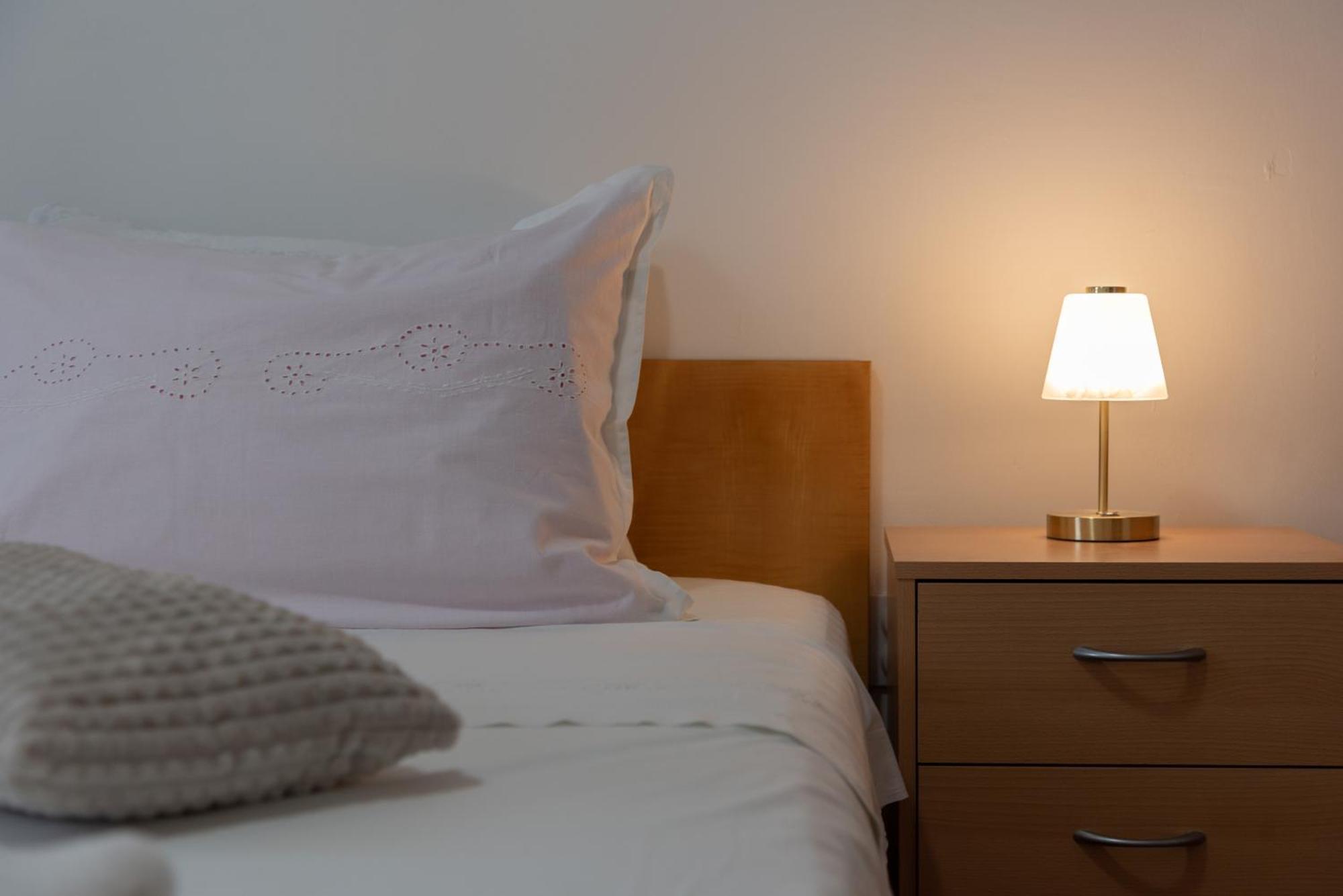 Sunnyrose - Walking Distance From Znjan - Free Public Parking - Huge Balcony
