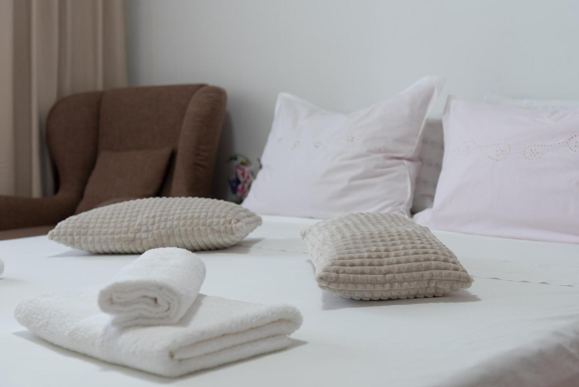 Apartman Sunnyrose - Walking Distance From Znjan - Free Public Parking - Huge Balcony *