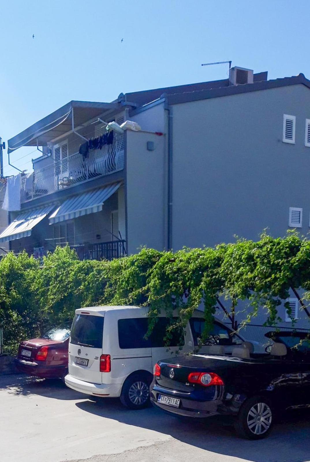 Desire Apartment Split