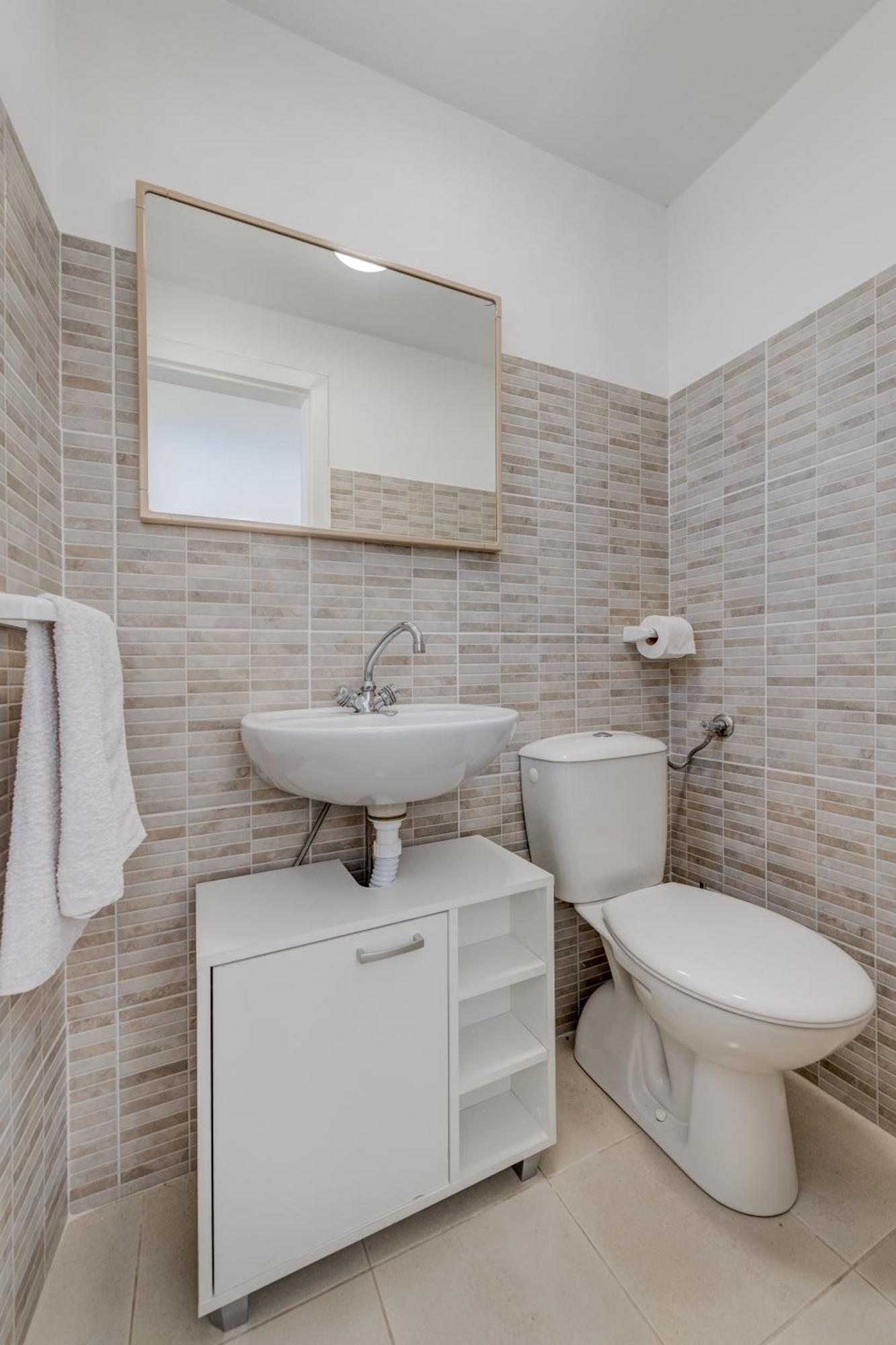 Apartment Renata + Private Swimming Pool In