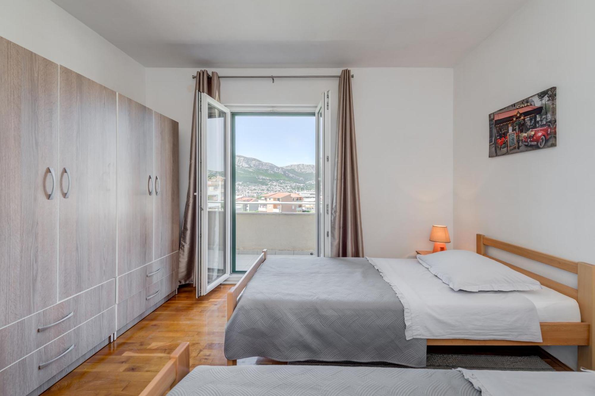 Renata + Private Swimming Pool In Apartment Split
