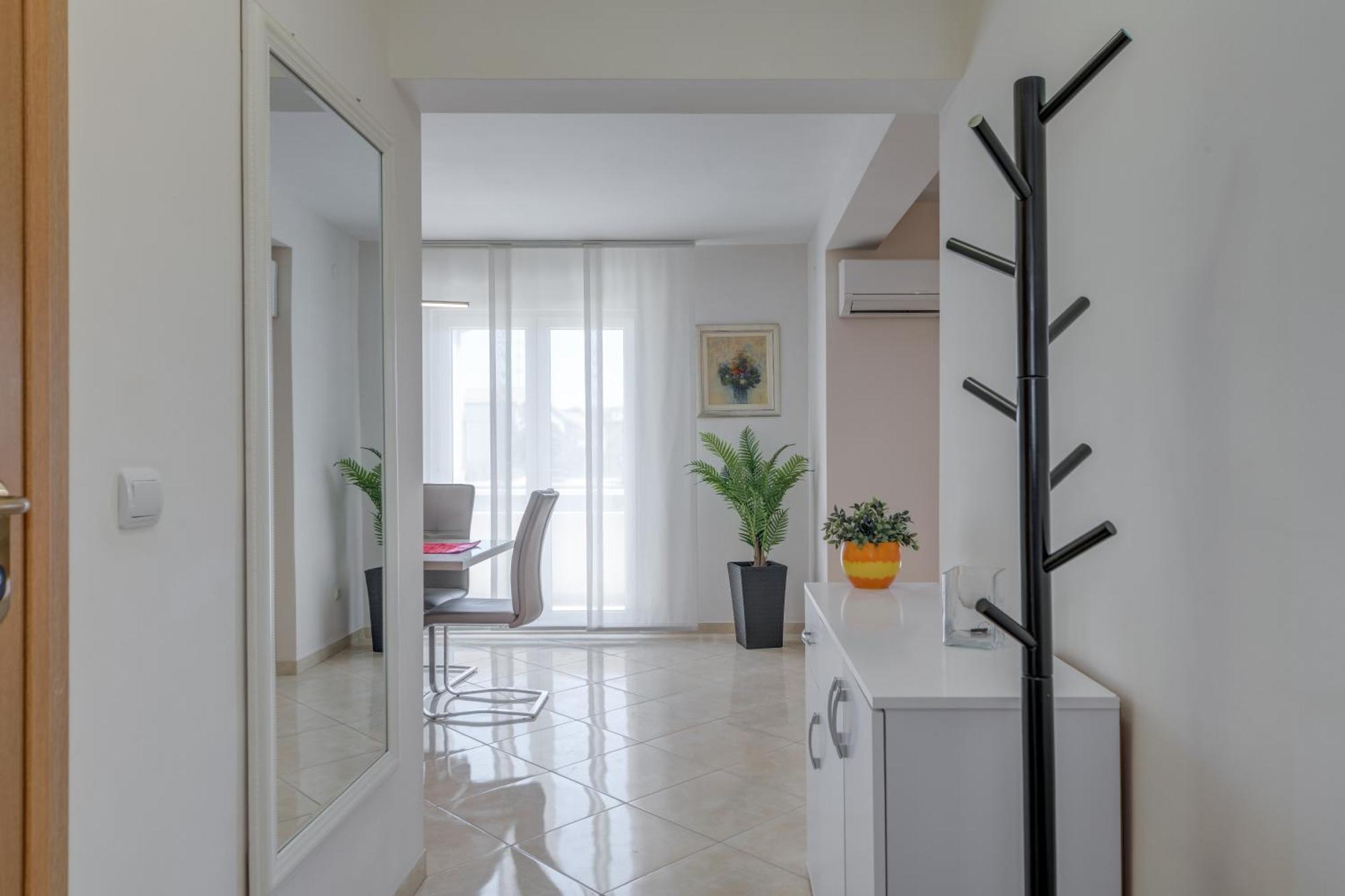 Renata + Private Swimming Pool In Split