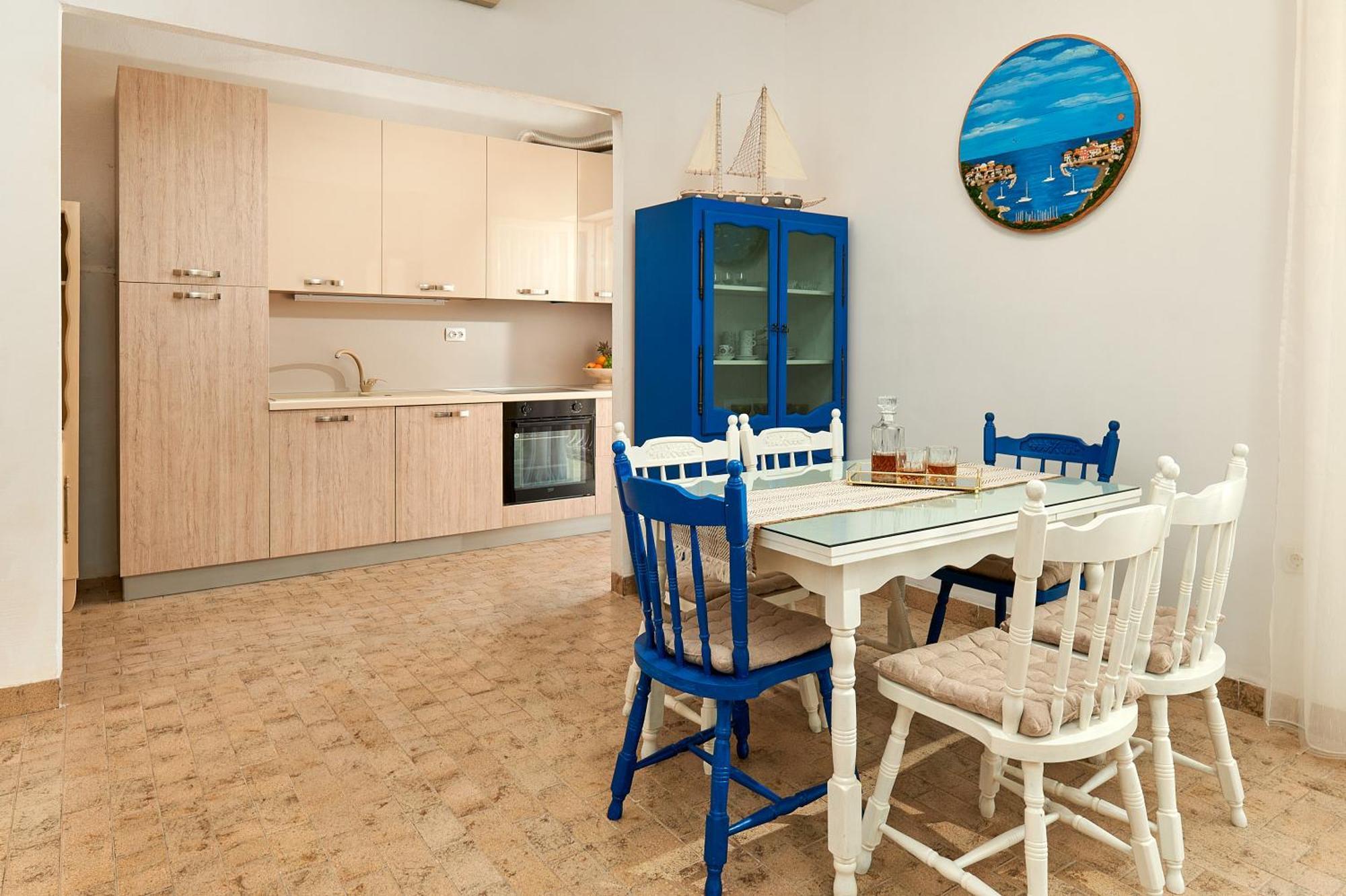 Apartment Boris Split