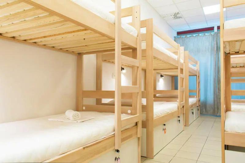 Hostel Gravitas *