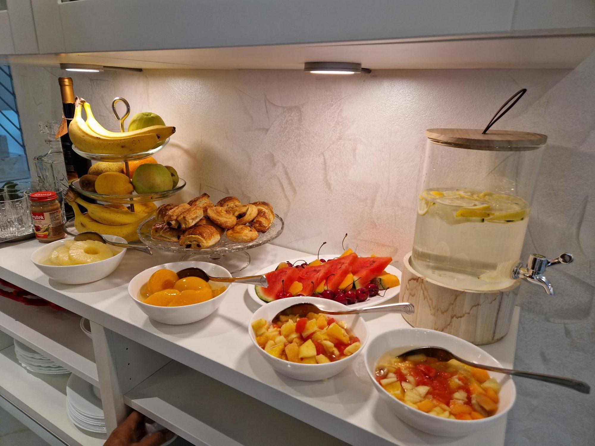 Irini Luxury 4*