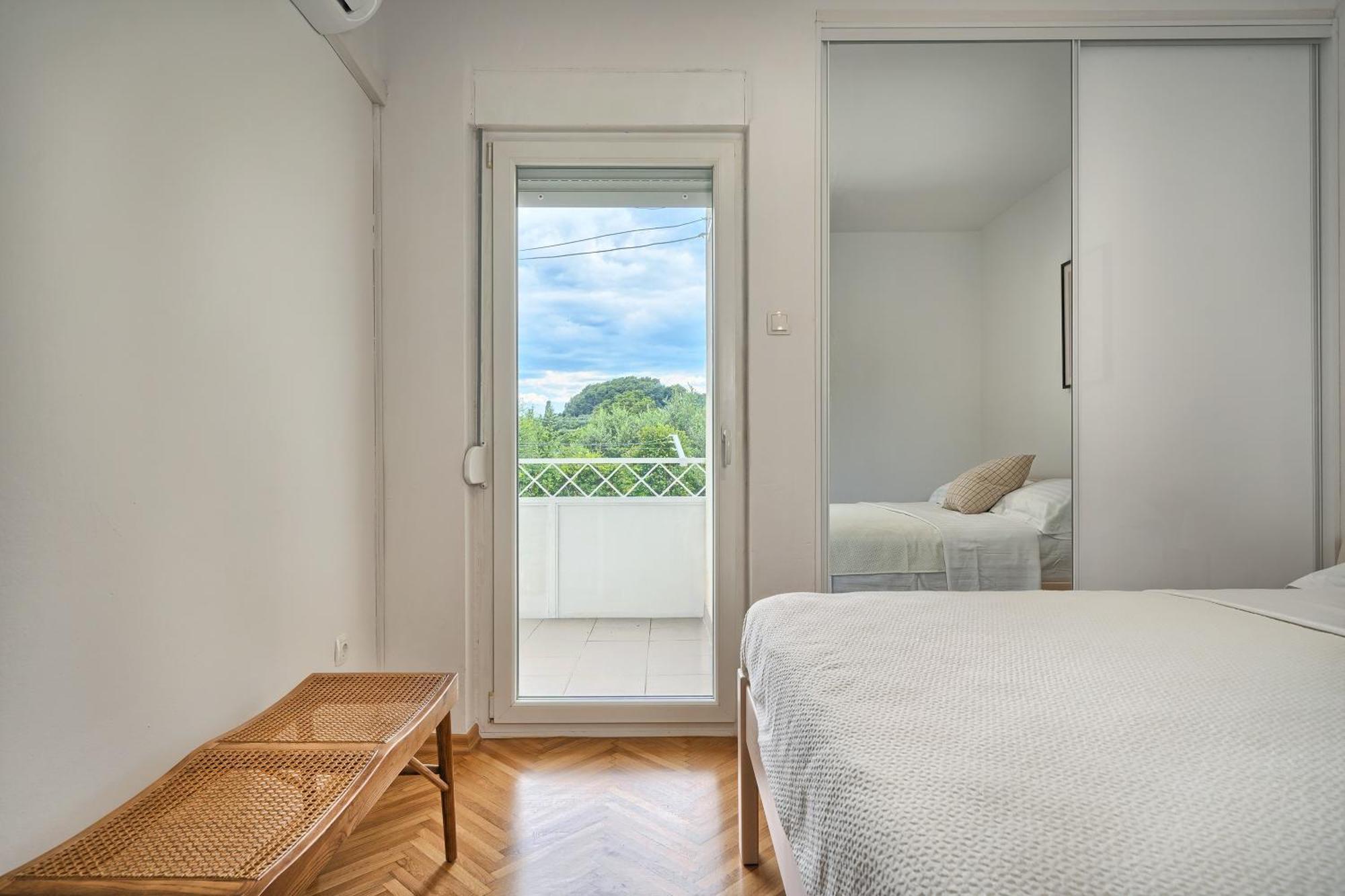 Apartment Adriatic Retreat Meje, 4 Min Walk To The