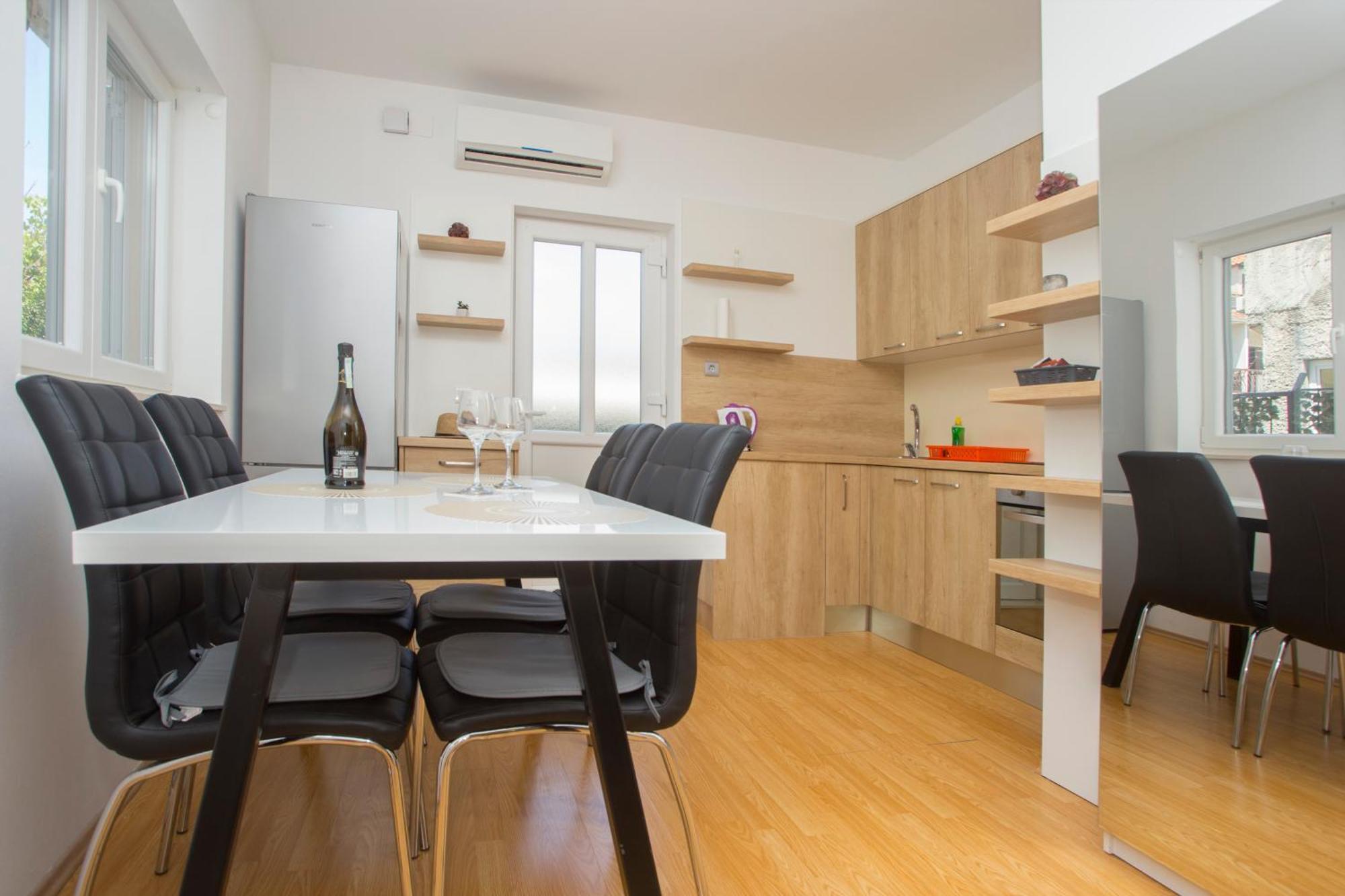 Apartment Adria Split