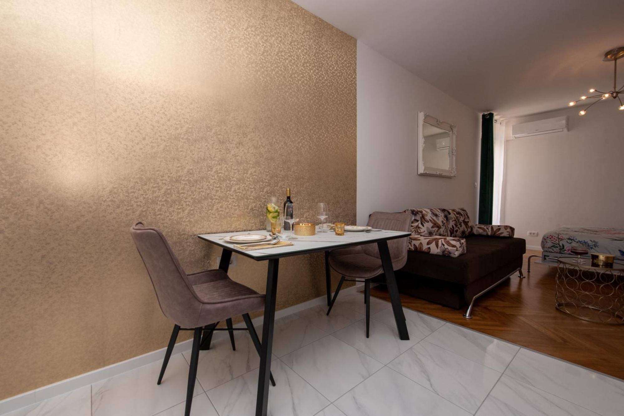 Apartment Royal Elegance