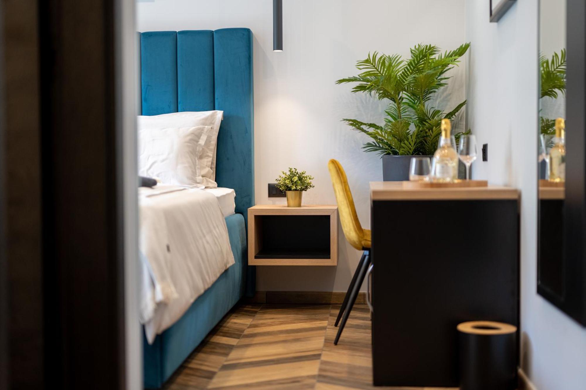 West Coast Deluxe krevet i doručak Split