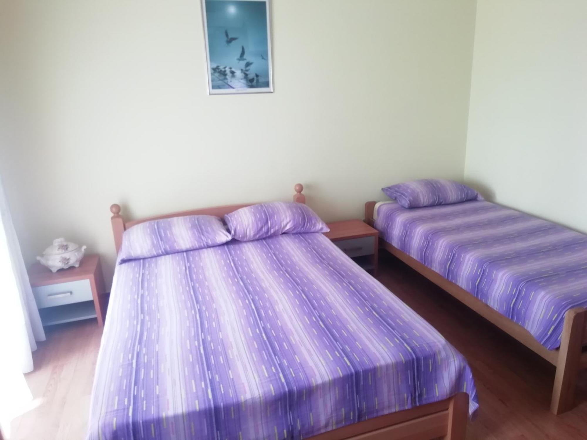 Luka Apartment *