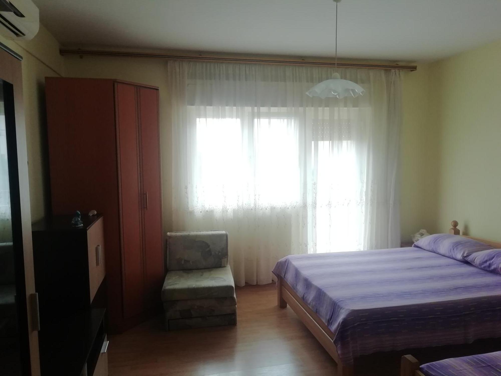 Luka Apartment *