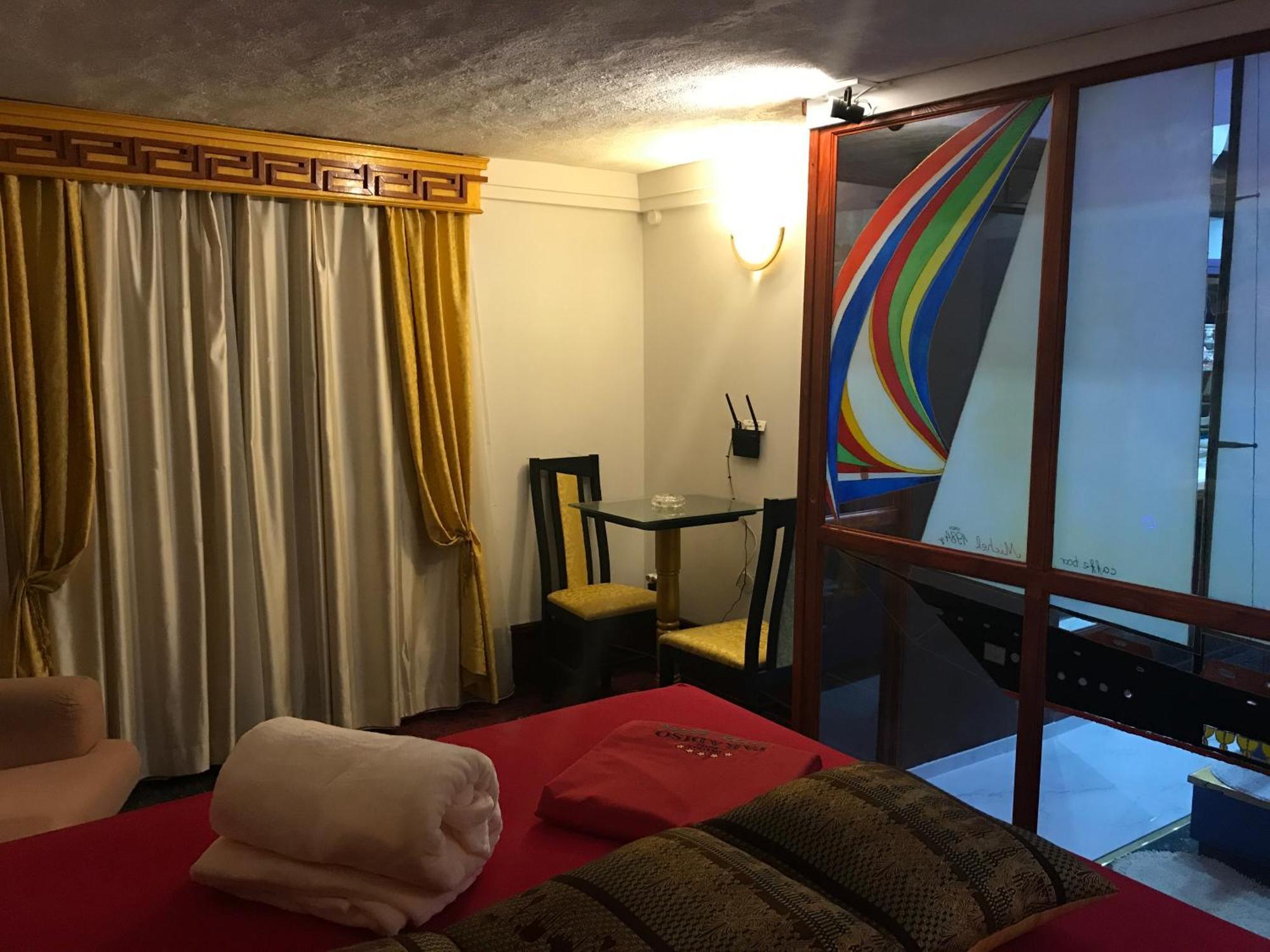 Paradiso Apartment *