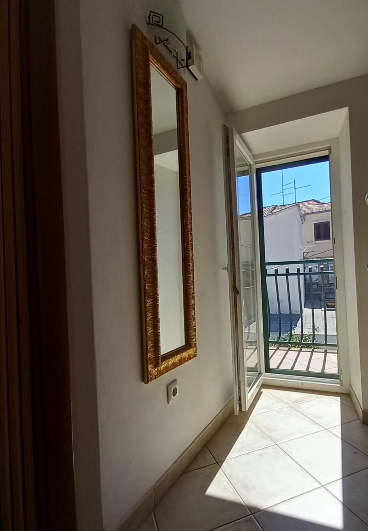 Donda Apartment
