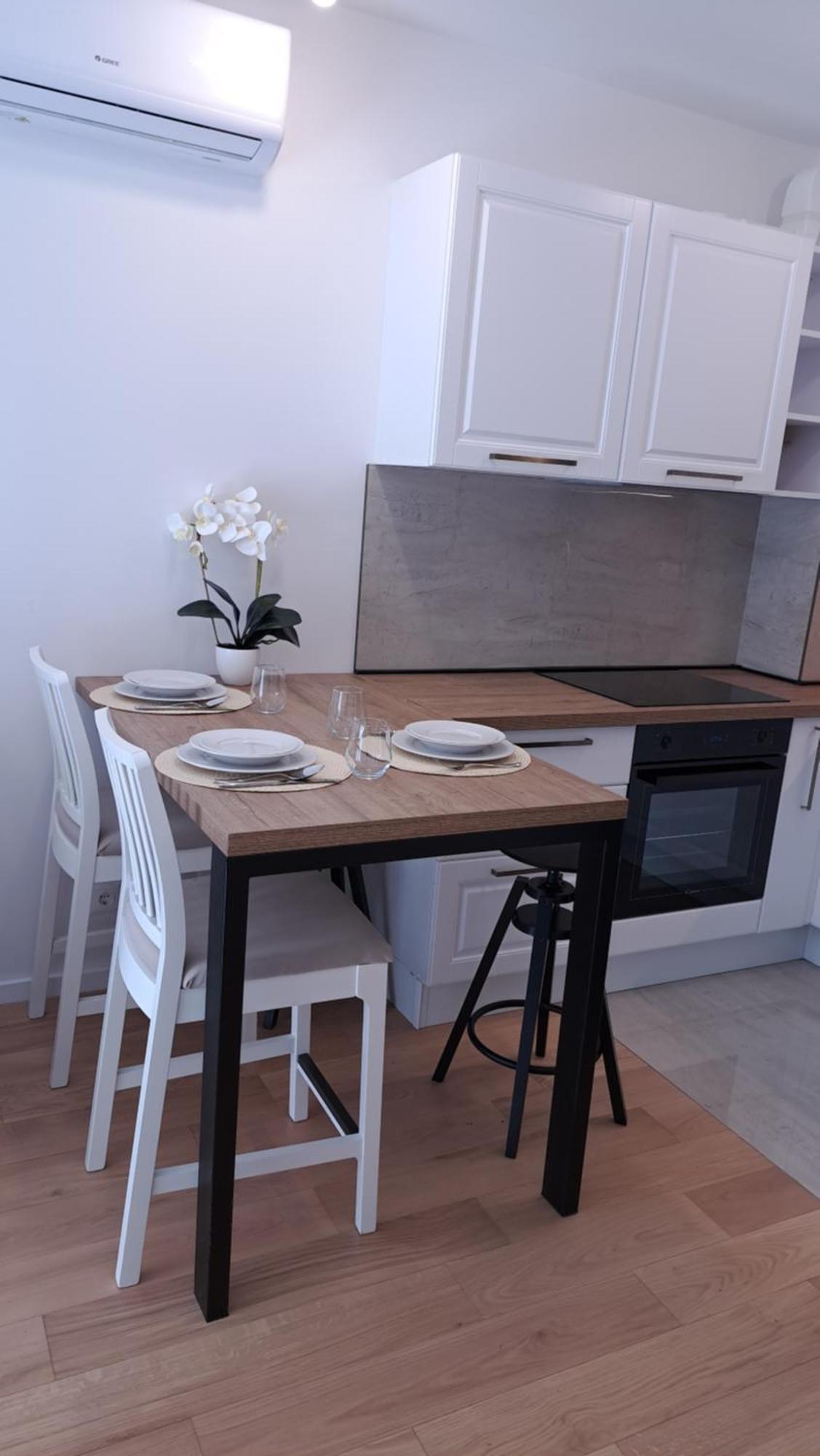 With Garden And Free Private Parking Split