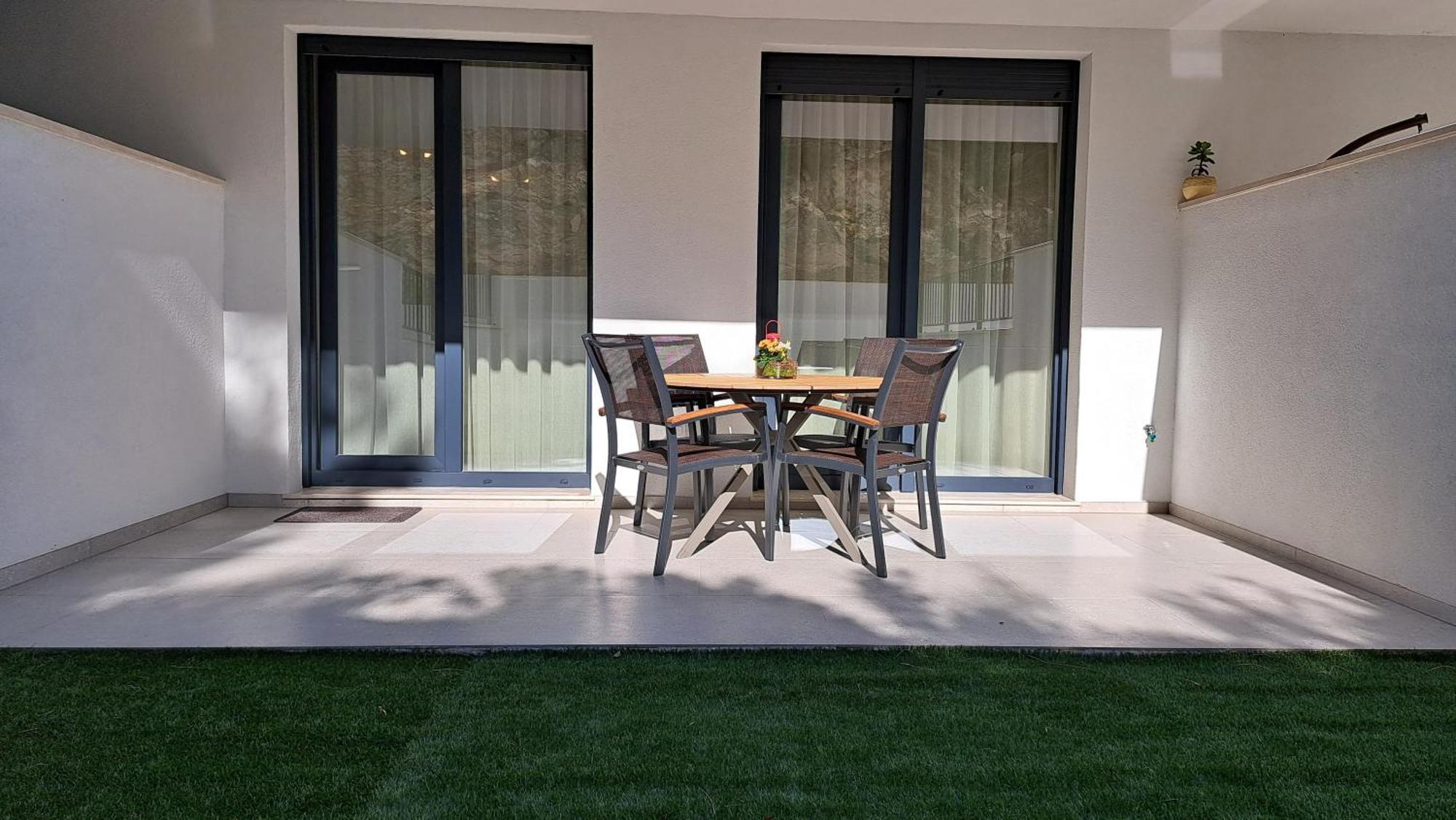 With Garden And Free Private Parking Split