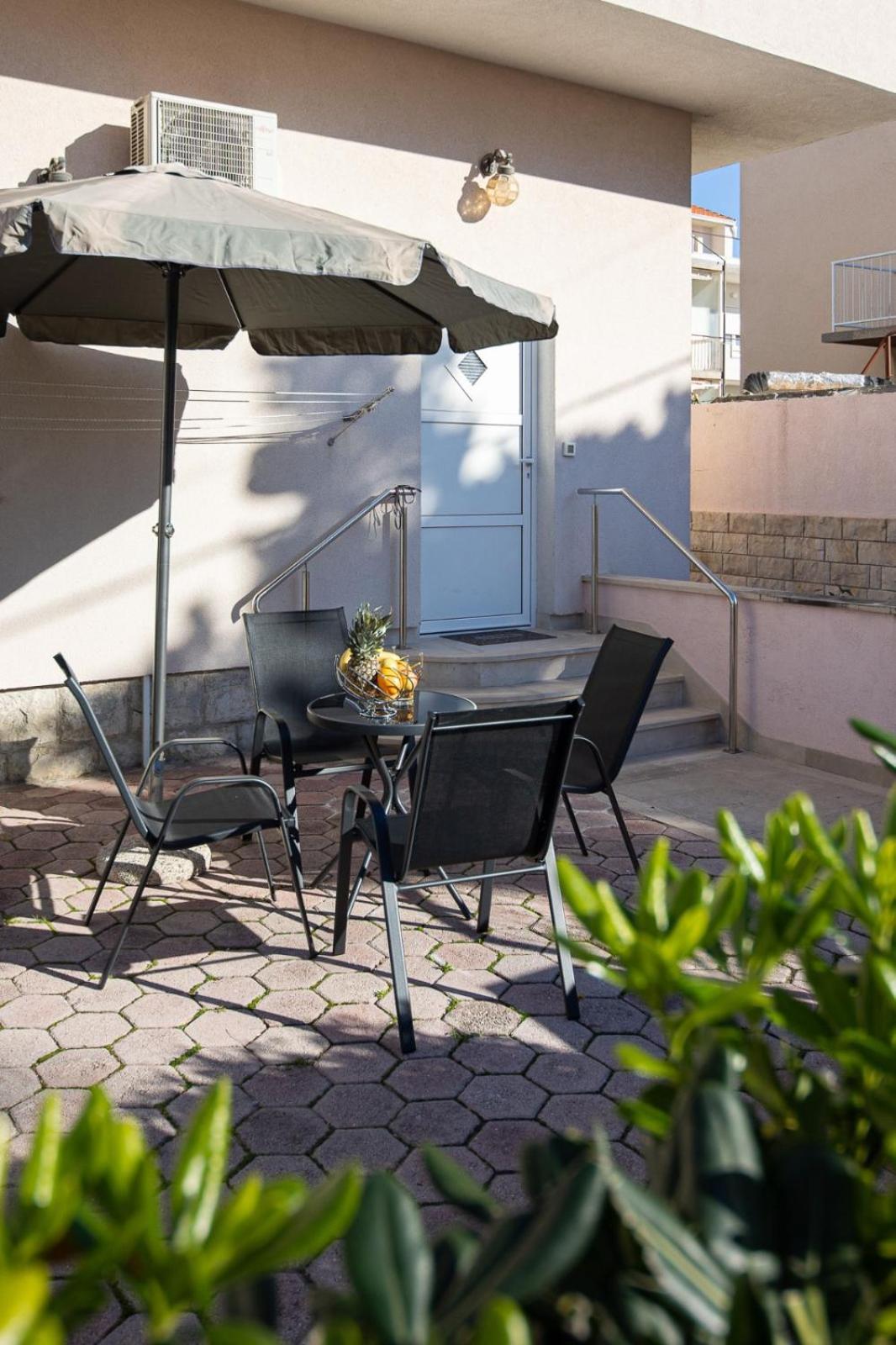 Apartment Neva Split